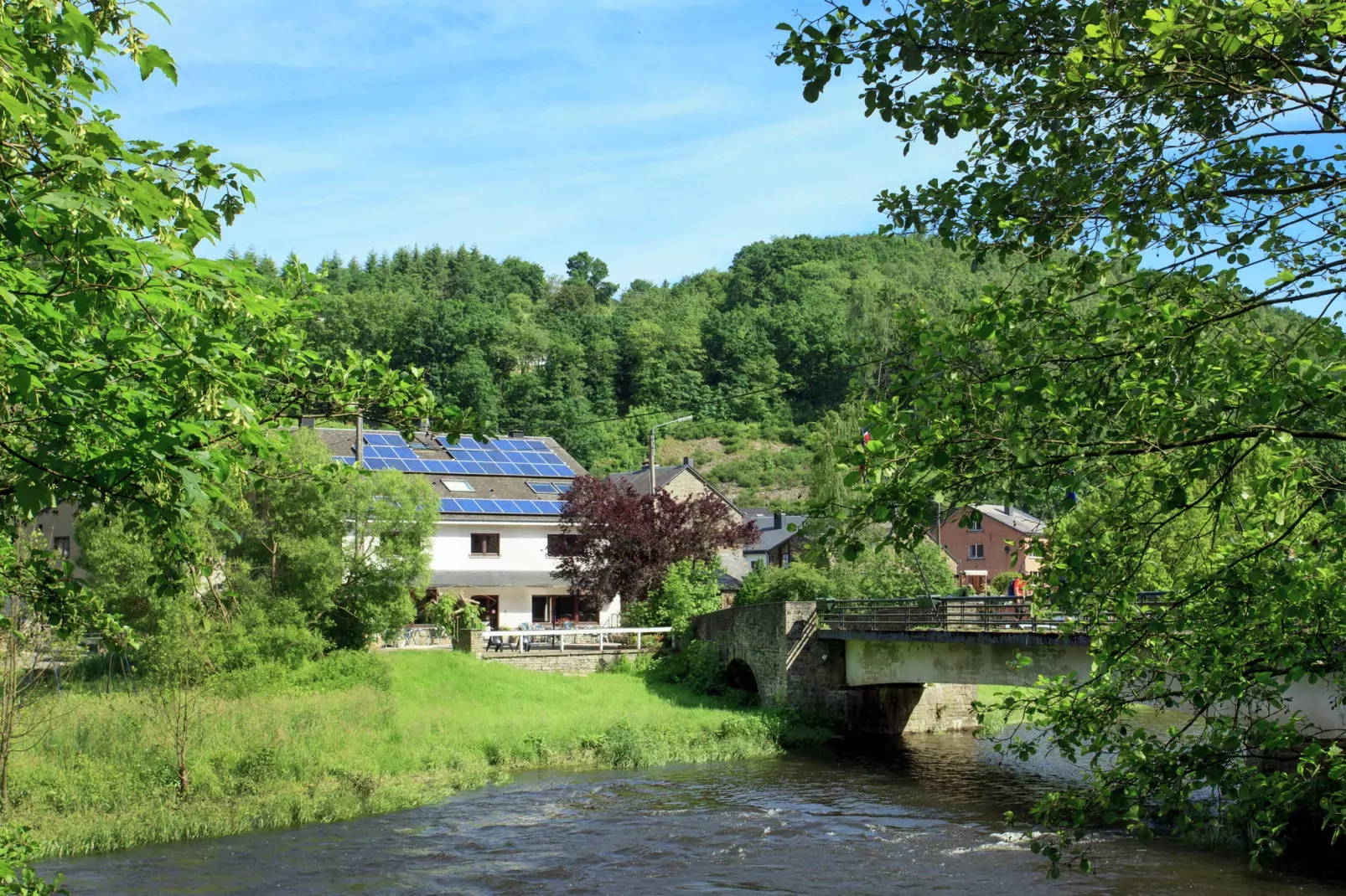 Le Relais du Moulin-Buitenkant zomer