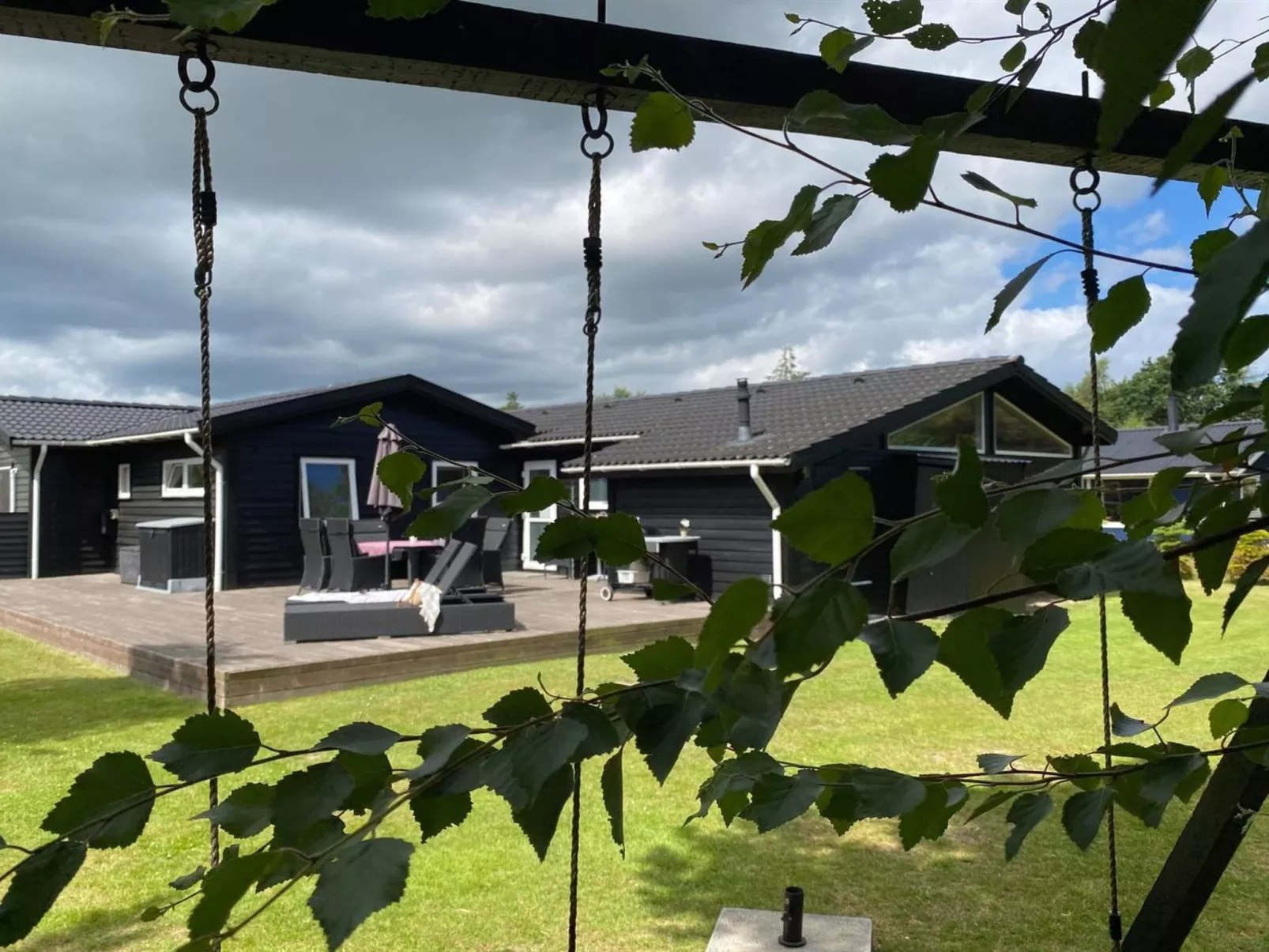 "Kalevi" - 900m from the sea-Buiten