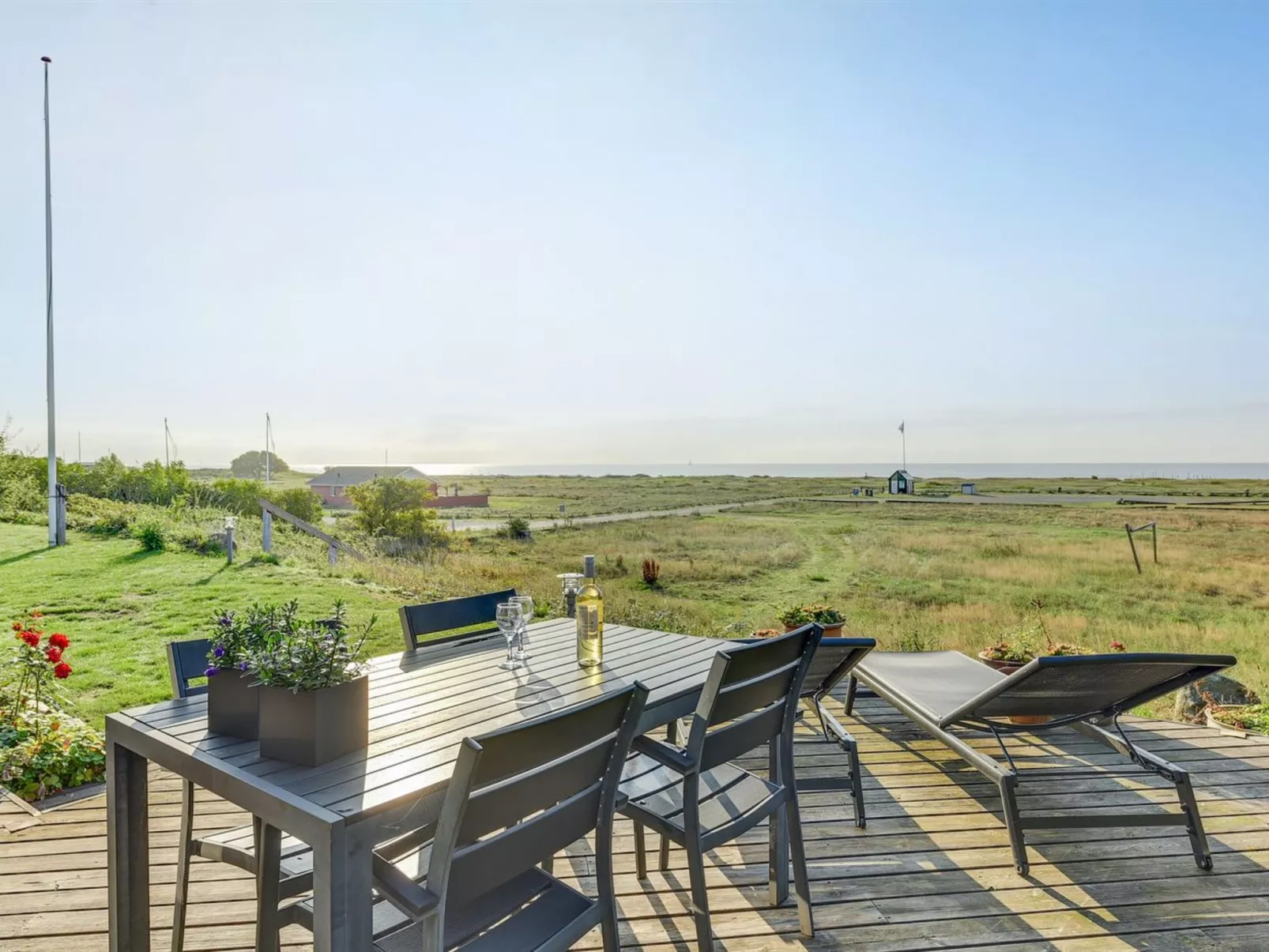 "Kaapo" - 300m from the sea-Buiten