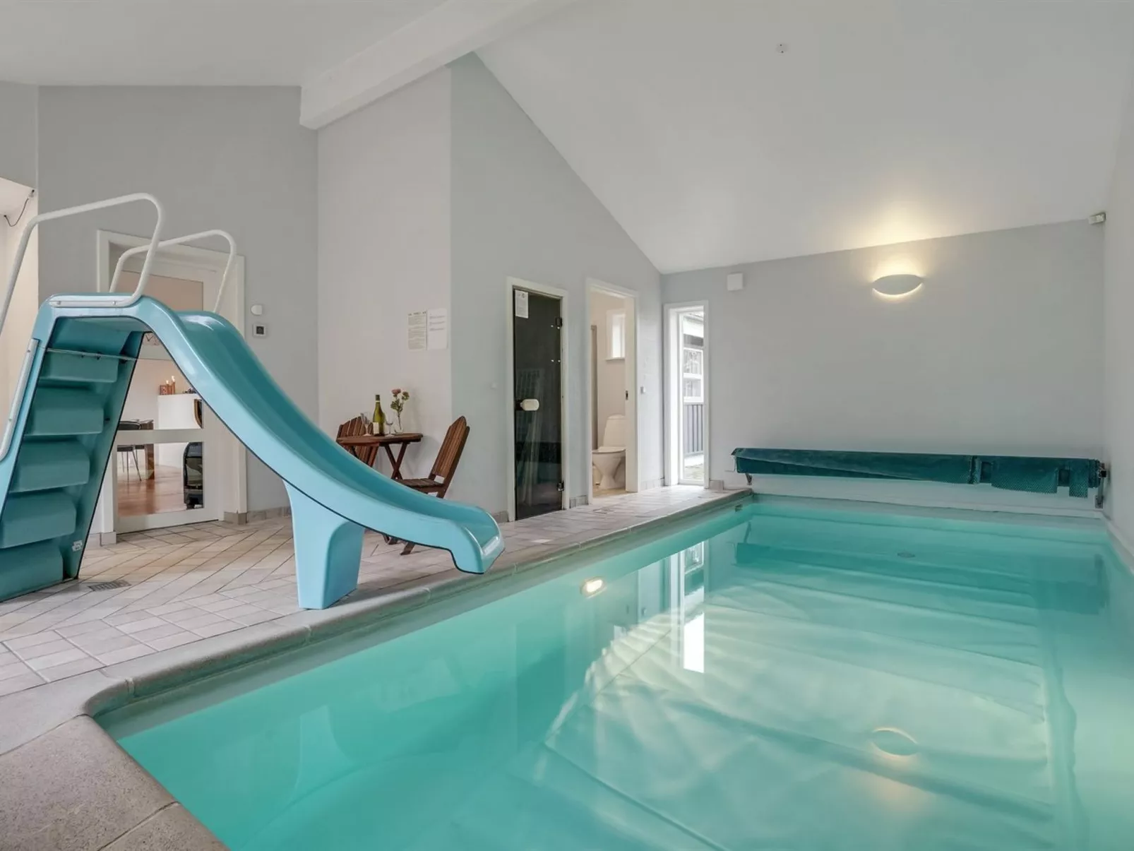 "Karstina" - 1km from the sea-Binnen