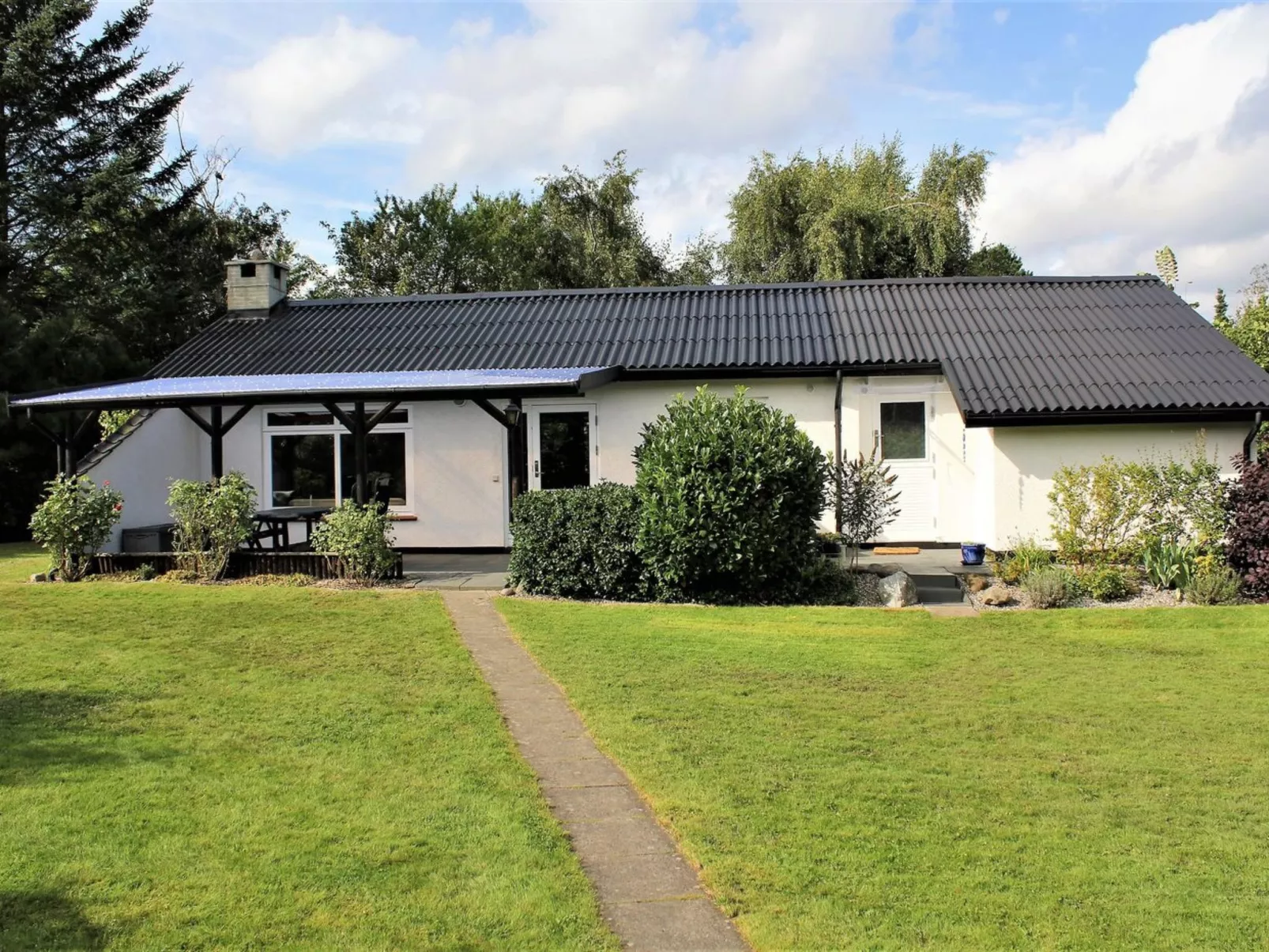"Merit" - 800m from the sea-Buiten