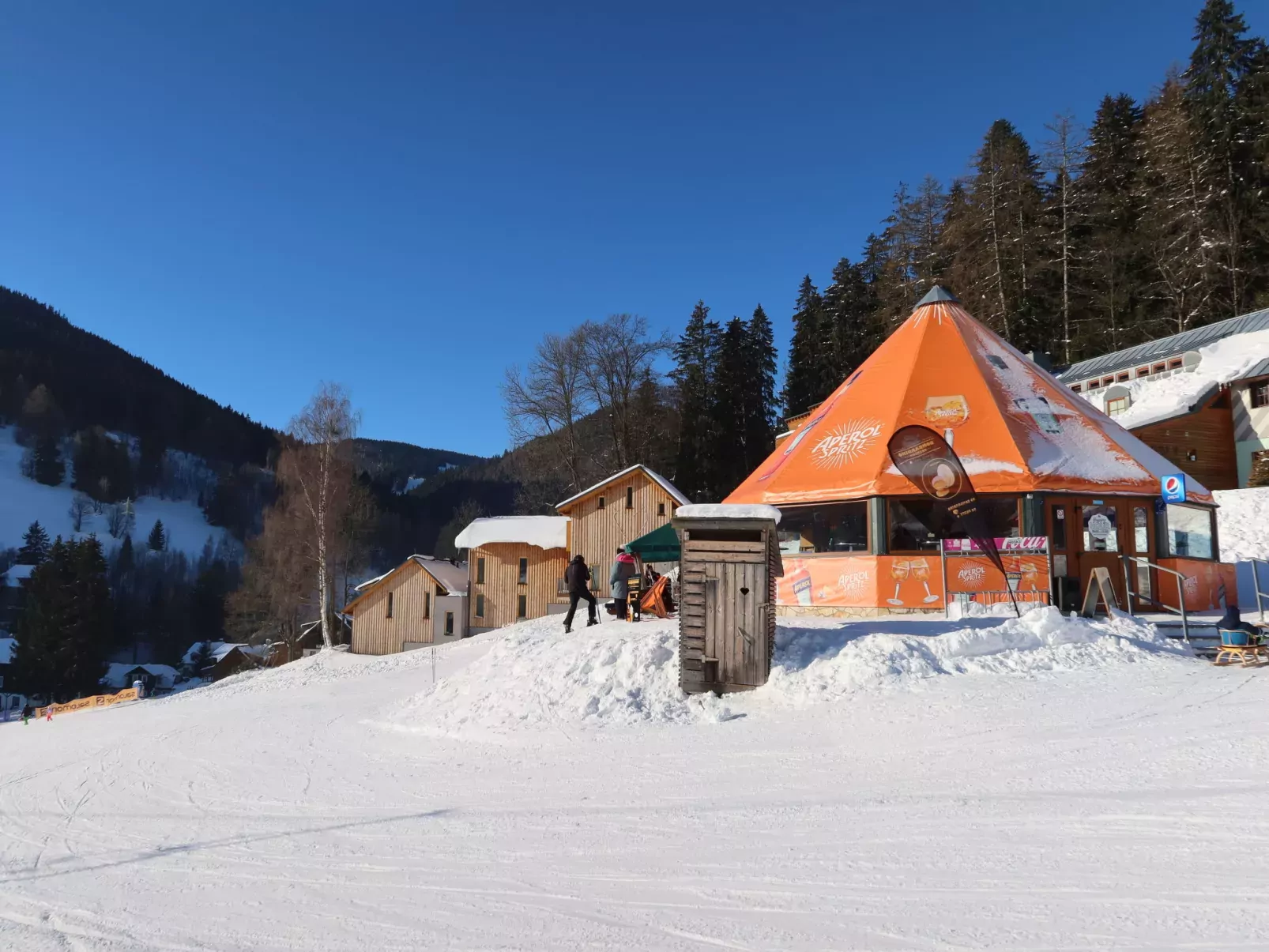 Ski-In Ski-Out Mountain Duplex Portášky2-Buiten