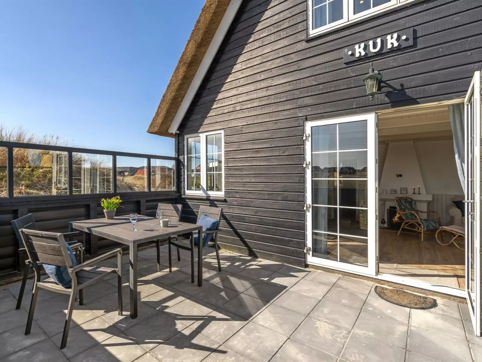 "Sten" - 100m from the sea