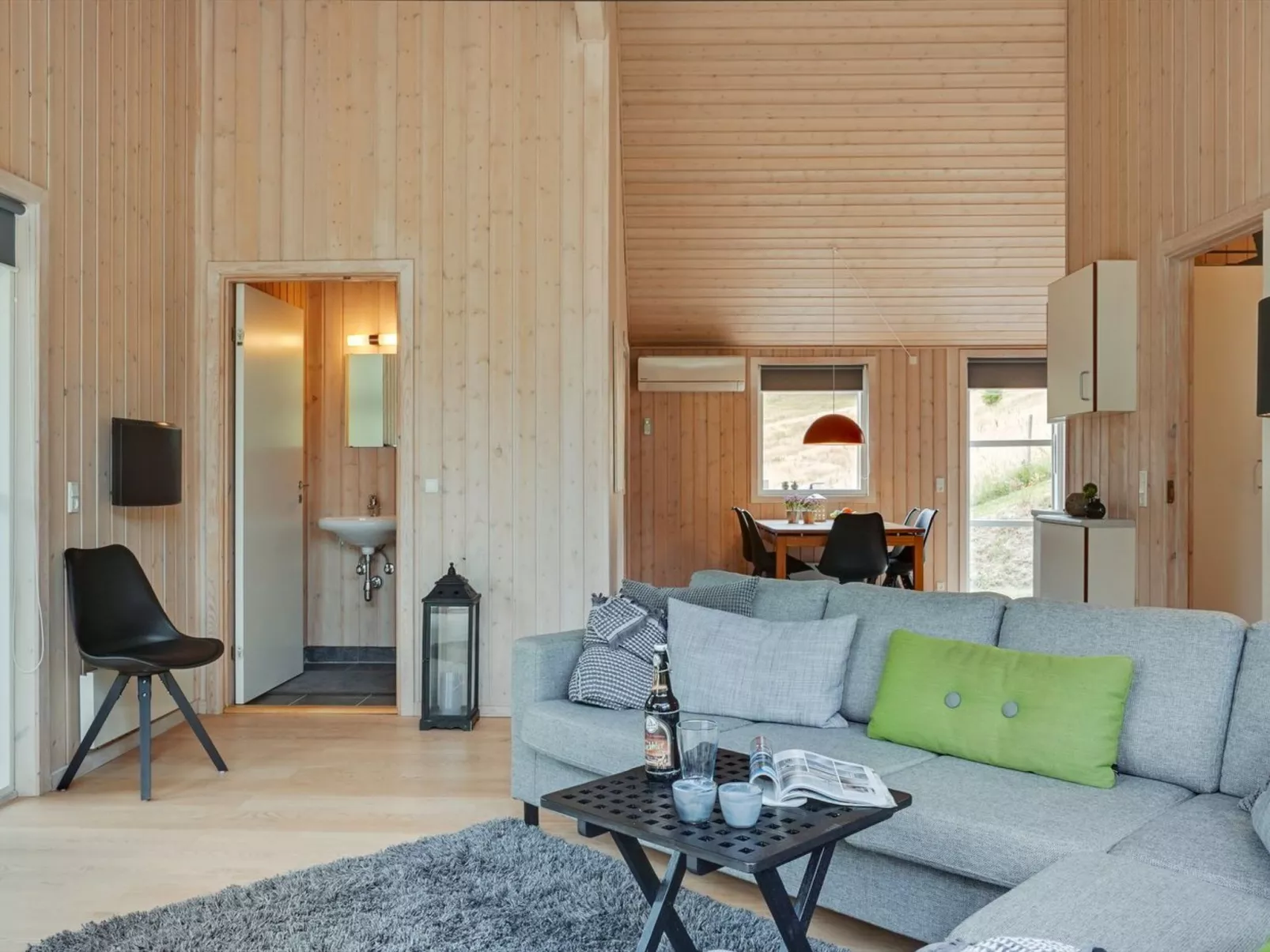 "Benno" - 2.1km from the sea-Binnen