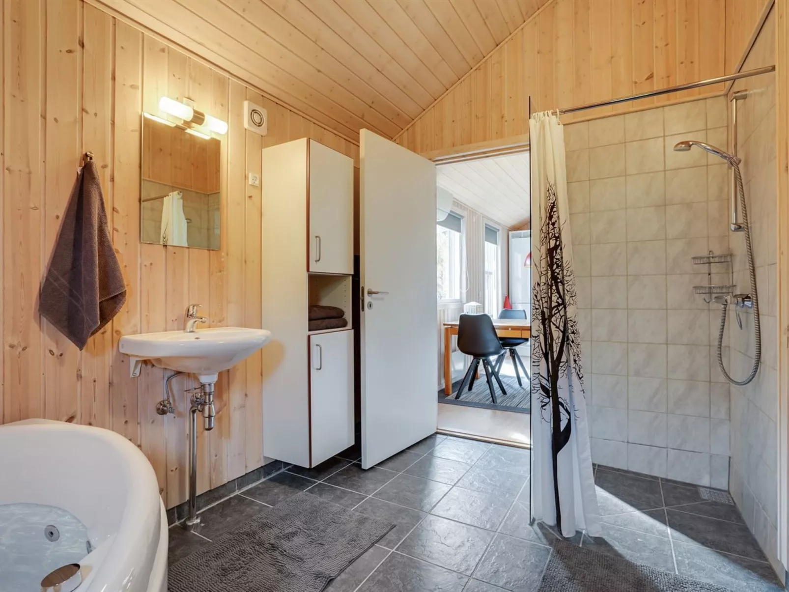 "Benno" - 2.1km from the sea-Buiten