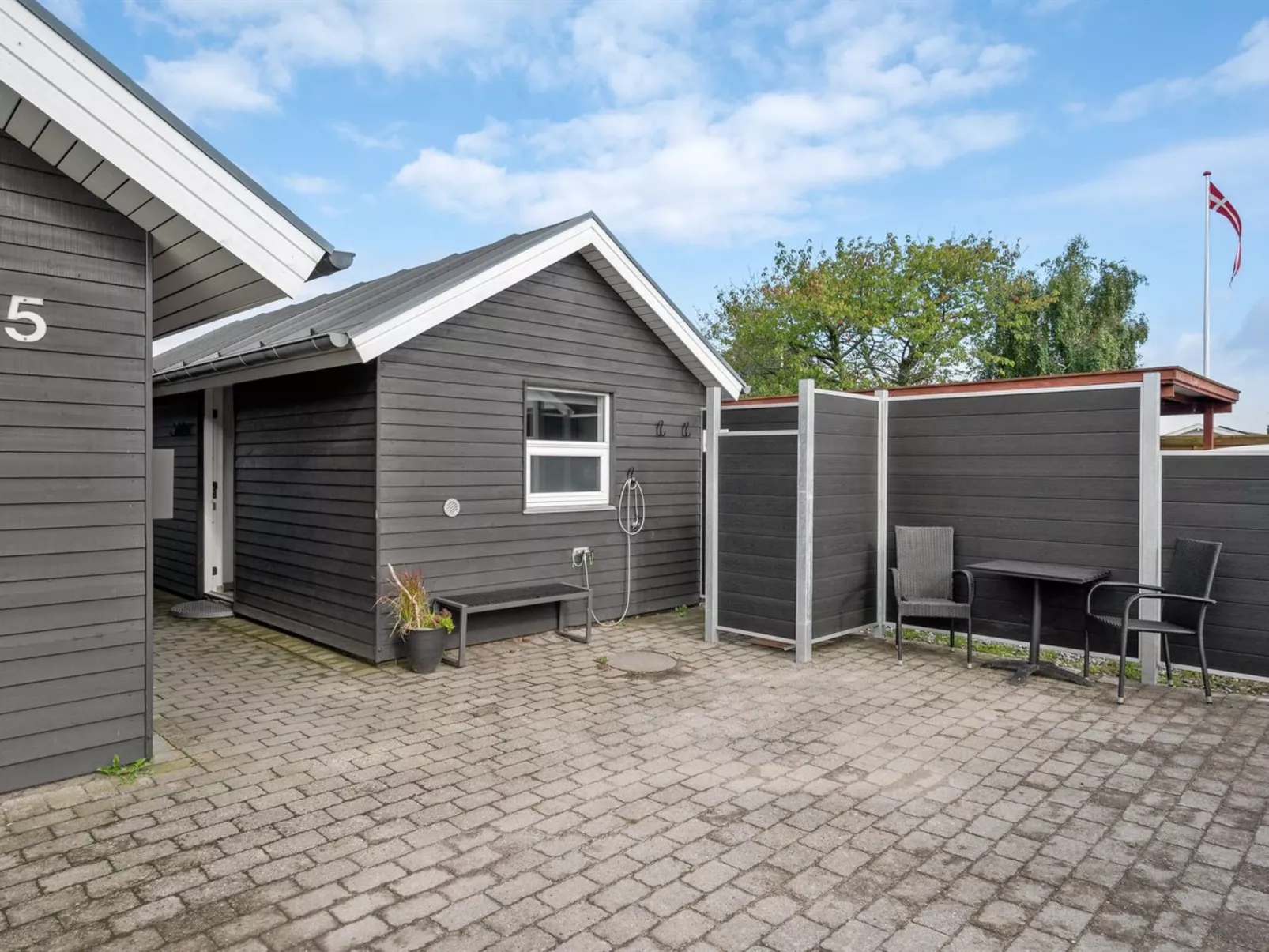 "Thorwith" - 150m from the sea-Buiten