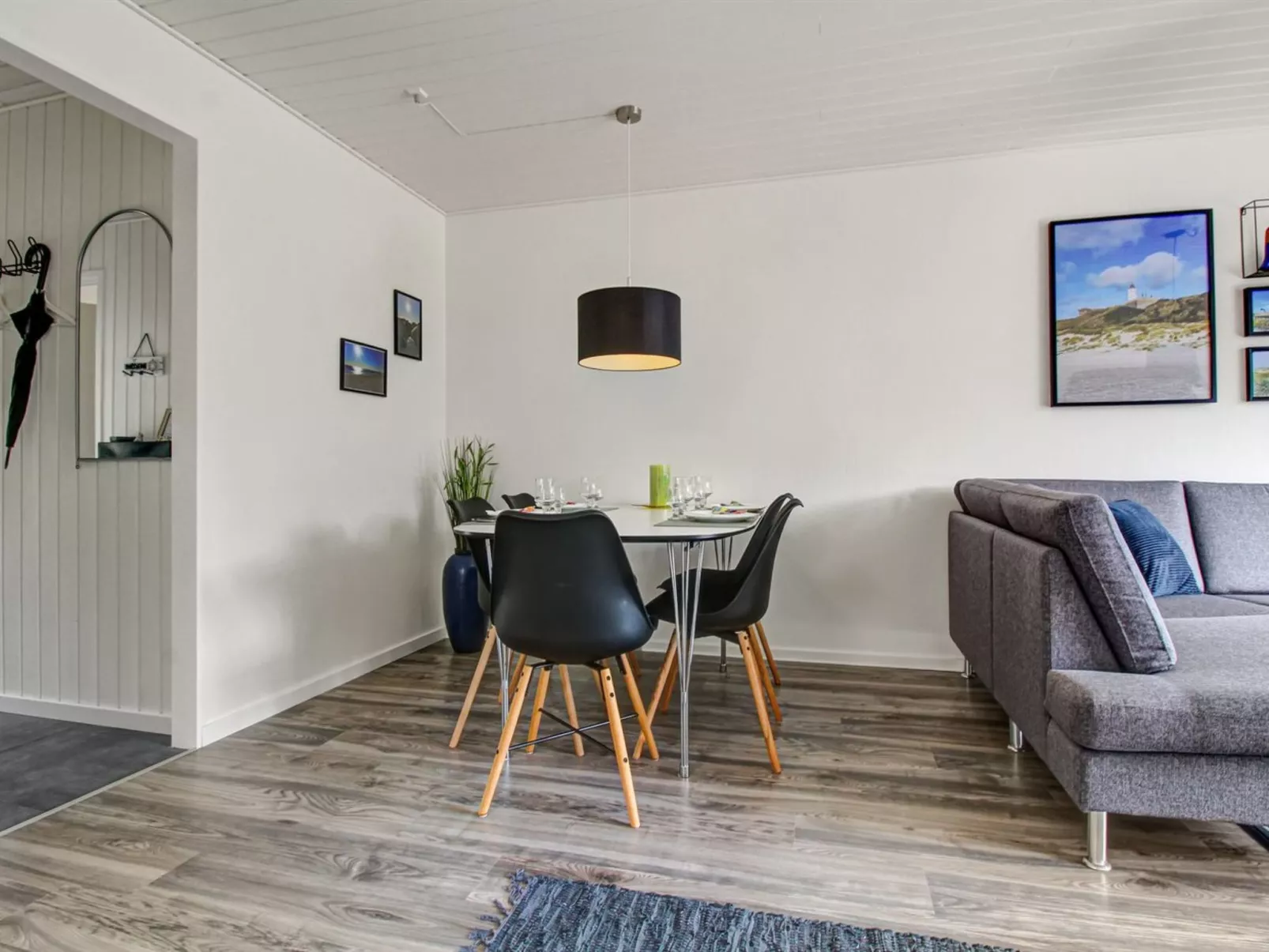 "Clemence" - 900m from the sea-Binnen