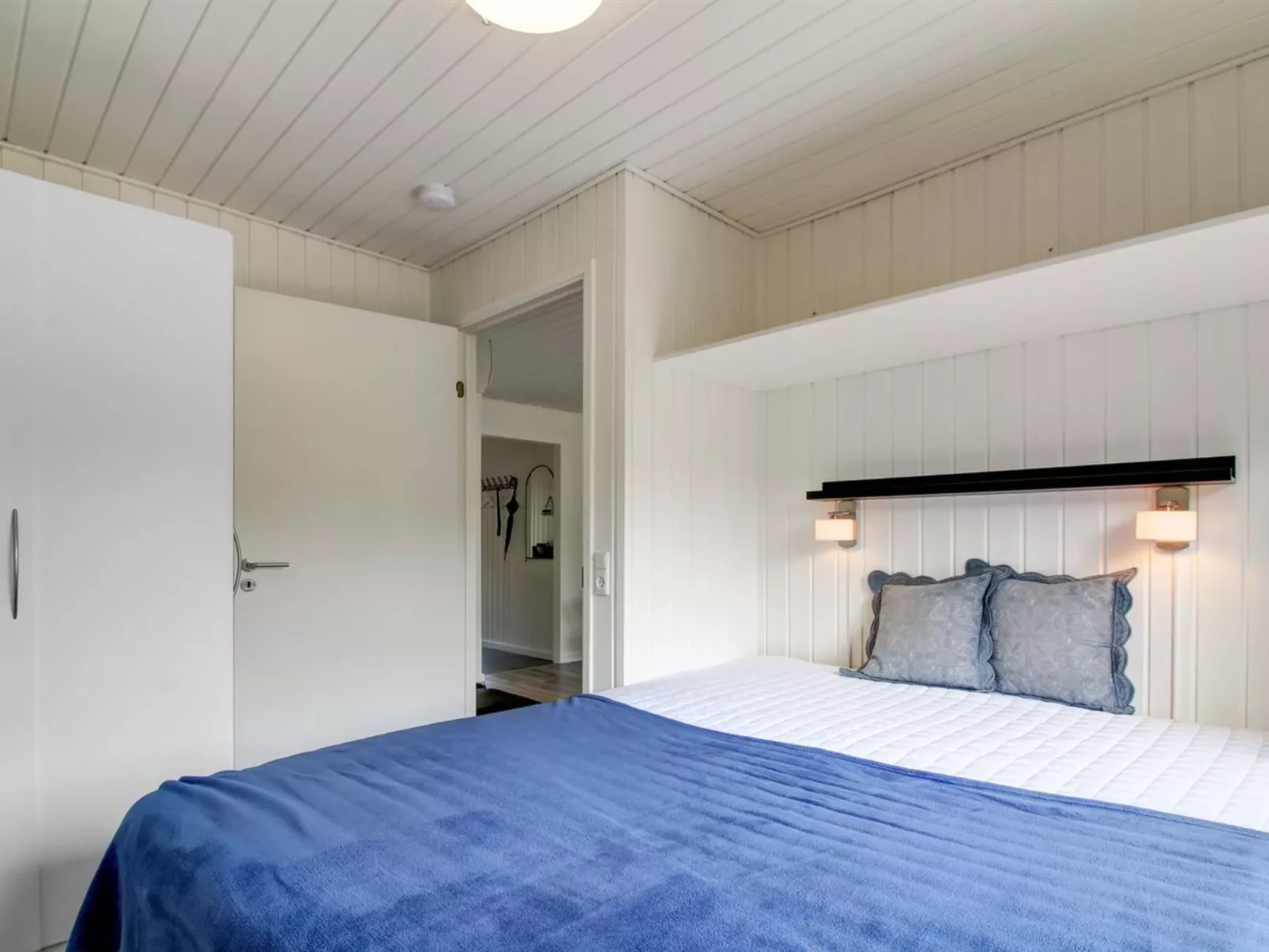 "Clemence" - 900m from the sea-Buiten