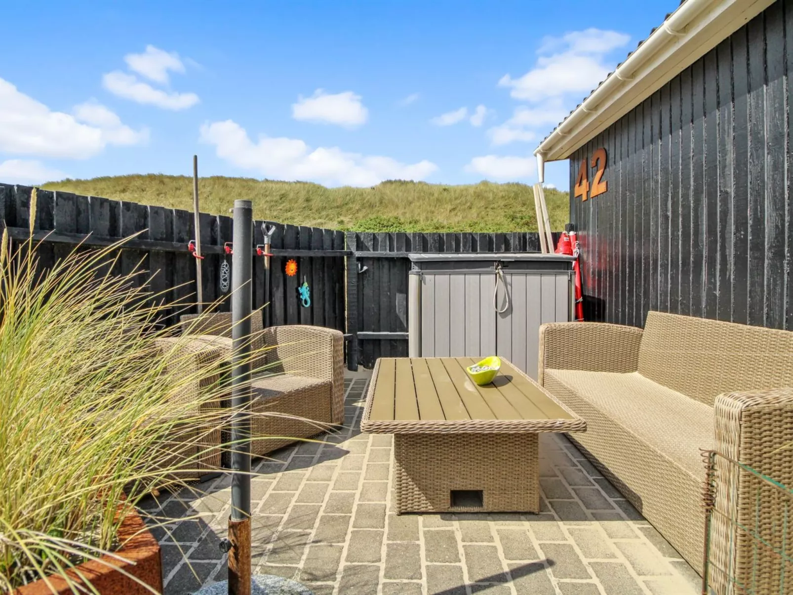 "Jorie" - 100m from the sea