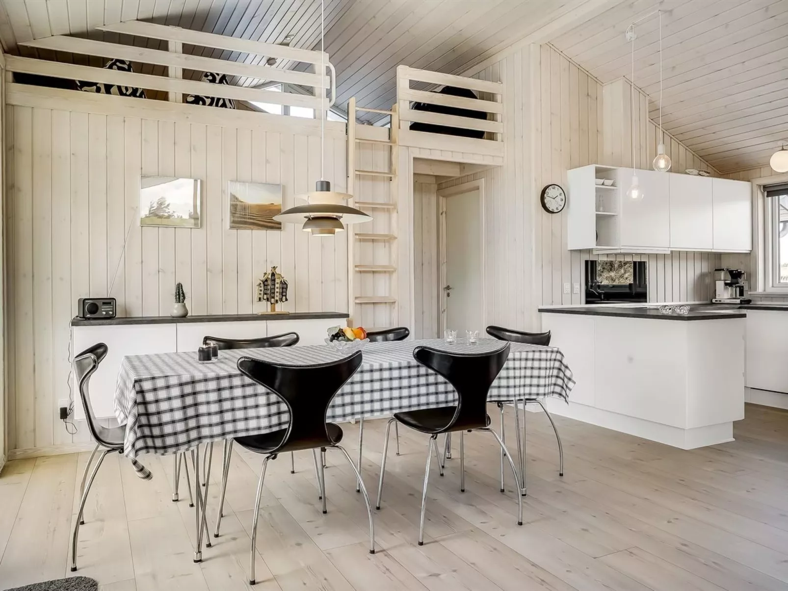 "Ejnarine" - 300m from the sea-Binnen