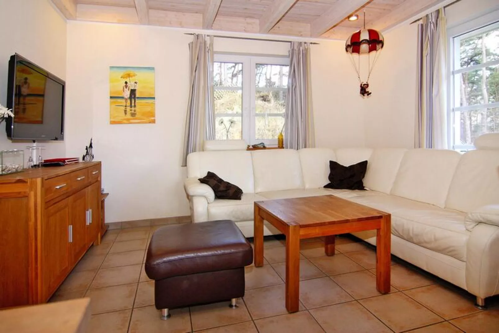 DHH Ostseehaus  I links-Woonkamer