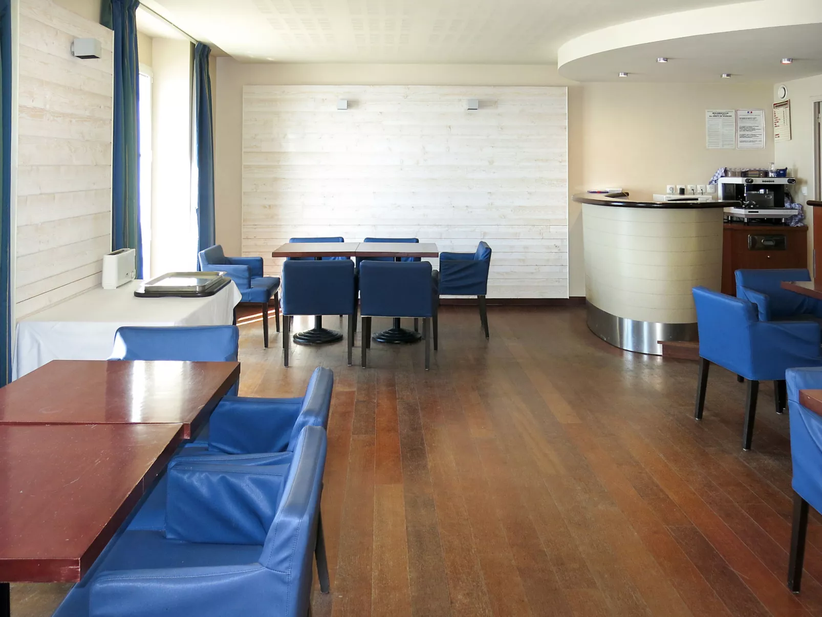 Reine Marine-T2 Balcon Lat. Mer-Buiten