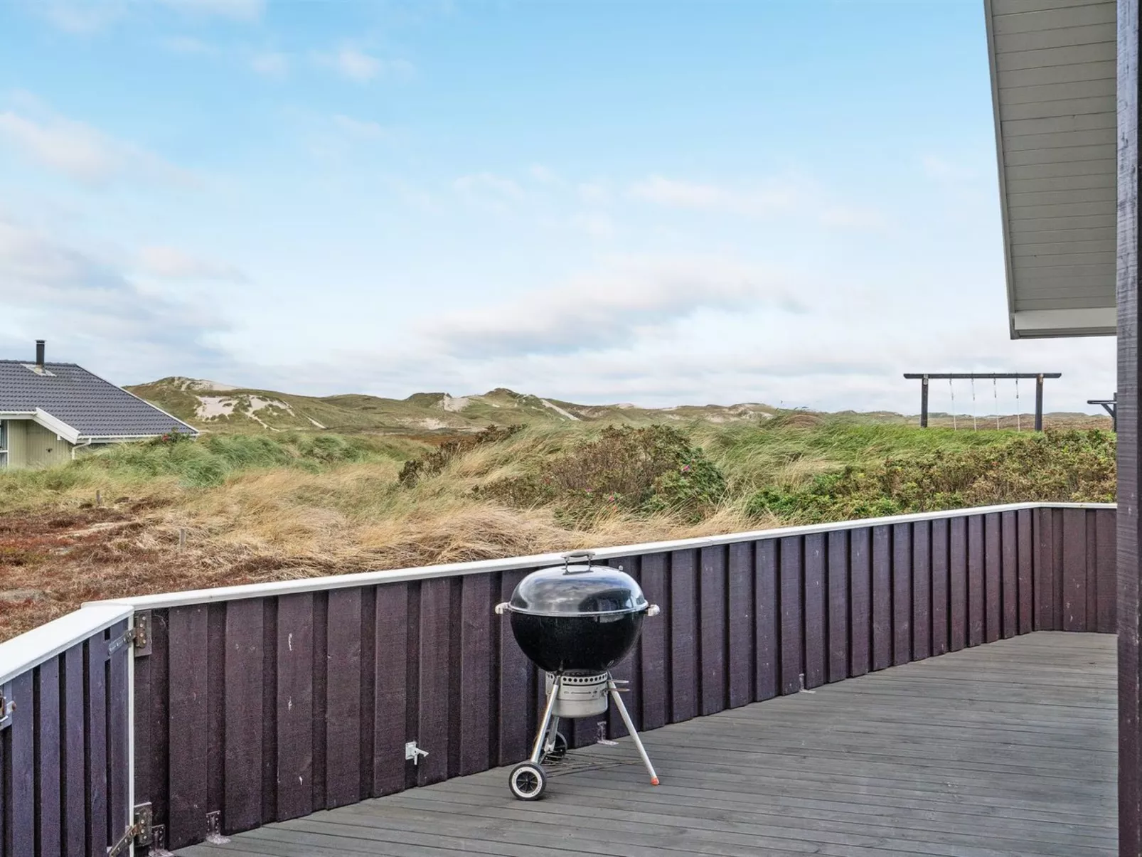 "Thrugot" -  from the sea-Buiten