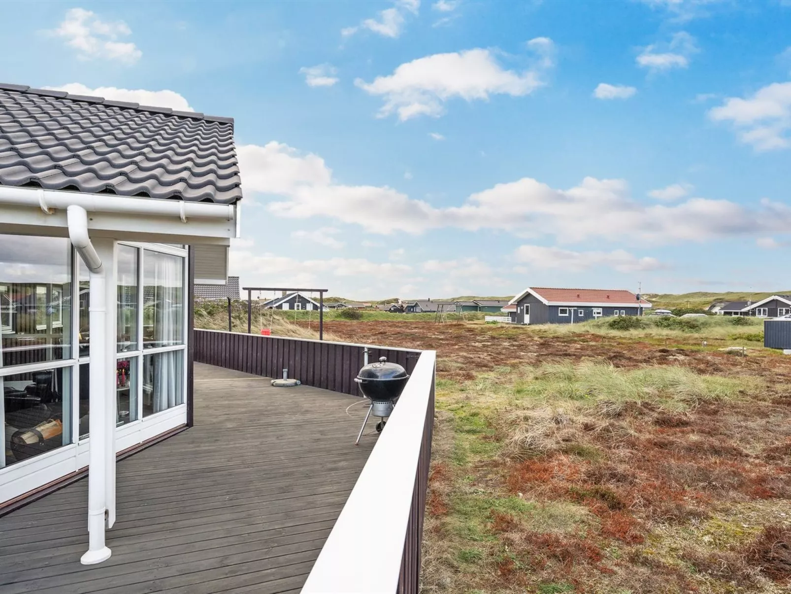 "Thrugot" -  from the sea-Buiten