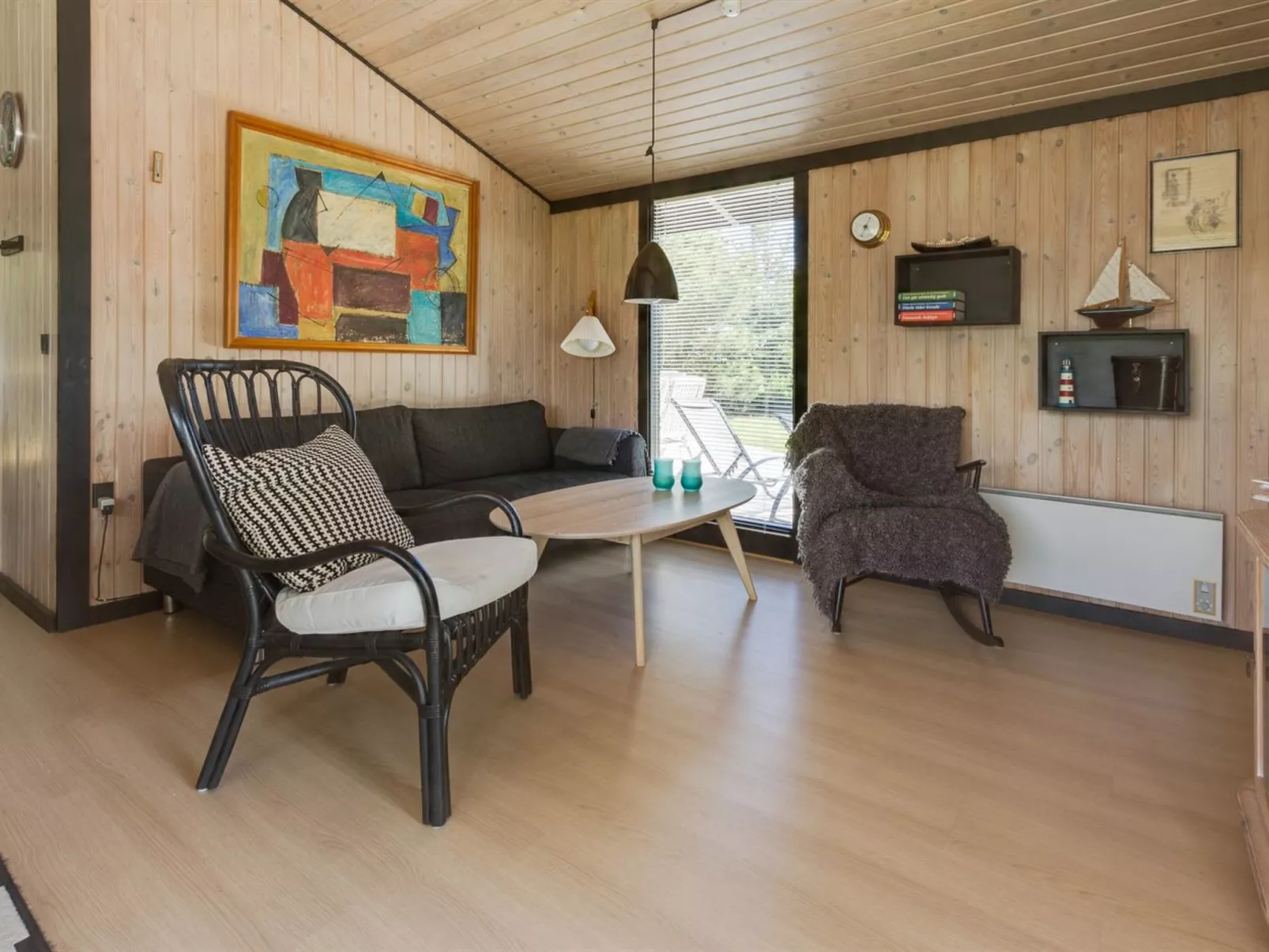 "Litle" - 600m from the sea-Binnen