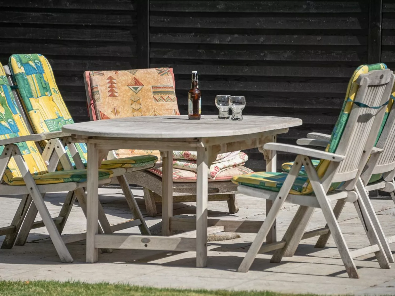 "Eriksine" - 150m from the sea-Buiten