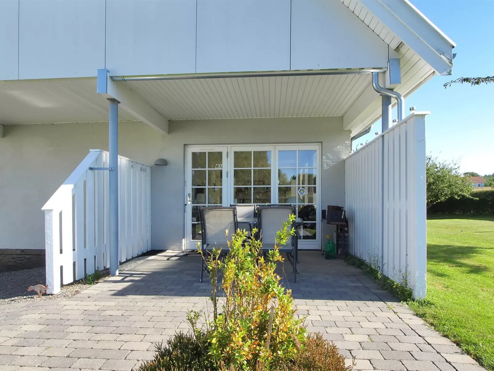 "Hunter" - 400m from the sea-Buiten