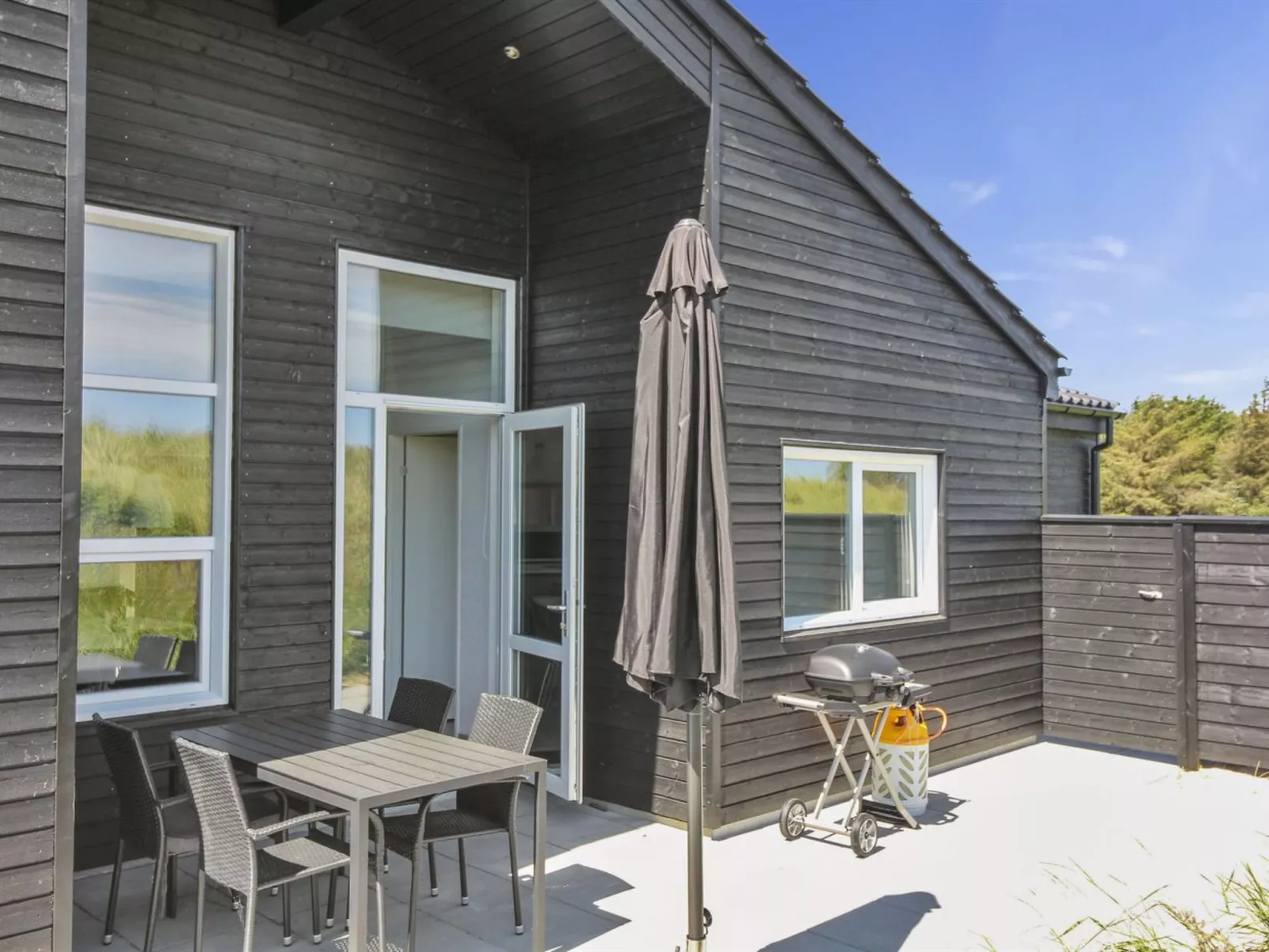 "Grith" - 1km from the sea-Binnen