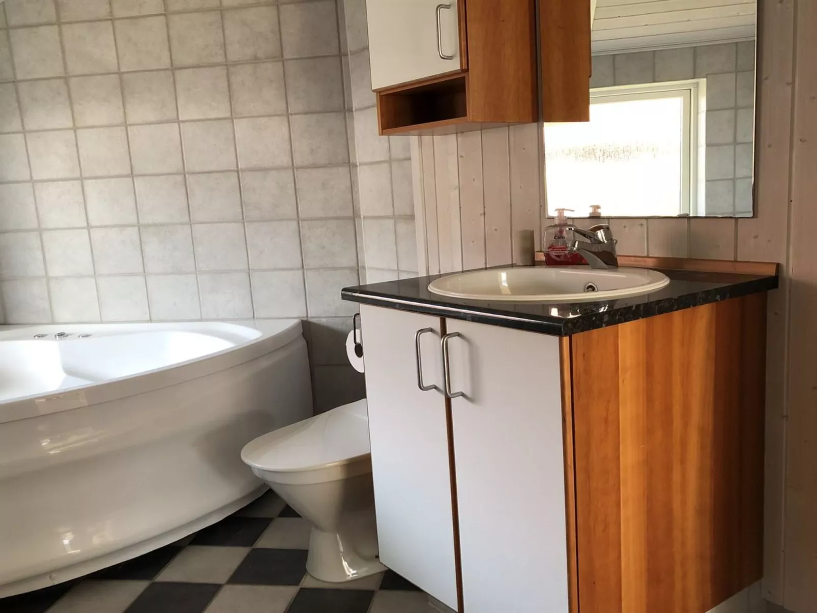 "Birtir" - 1.2km from the sea-Buiten