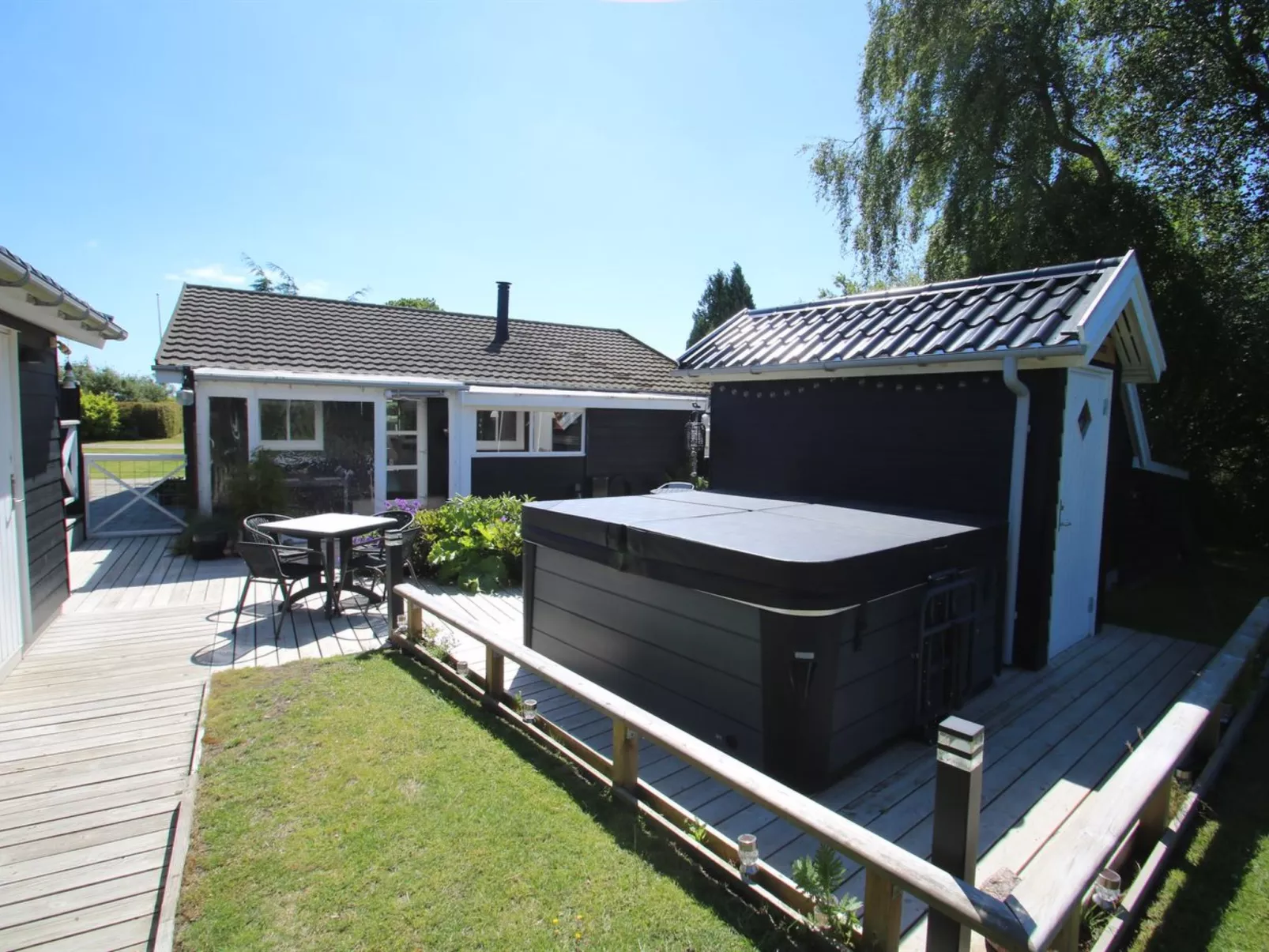 "Anisa" - 400m from the sea-Binnen