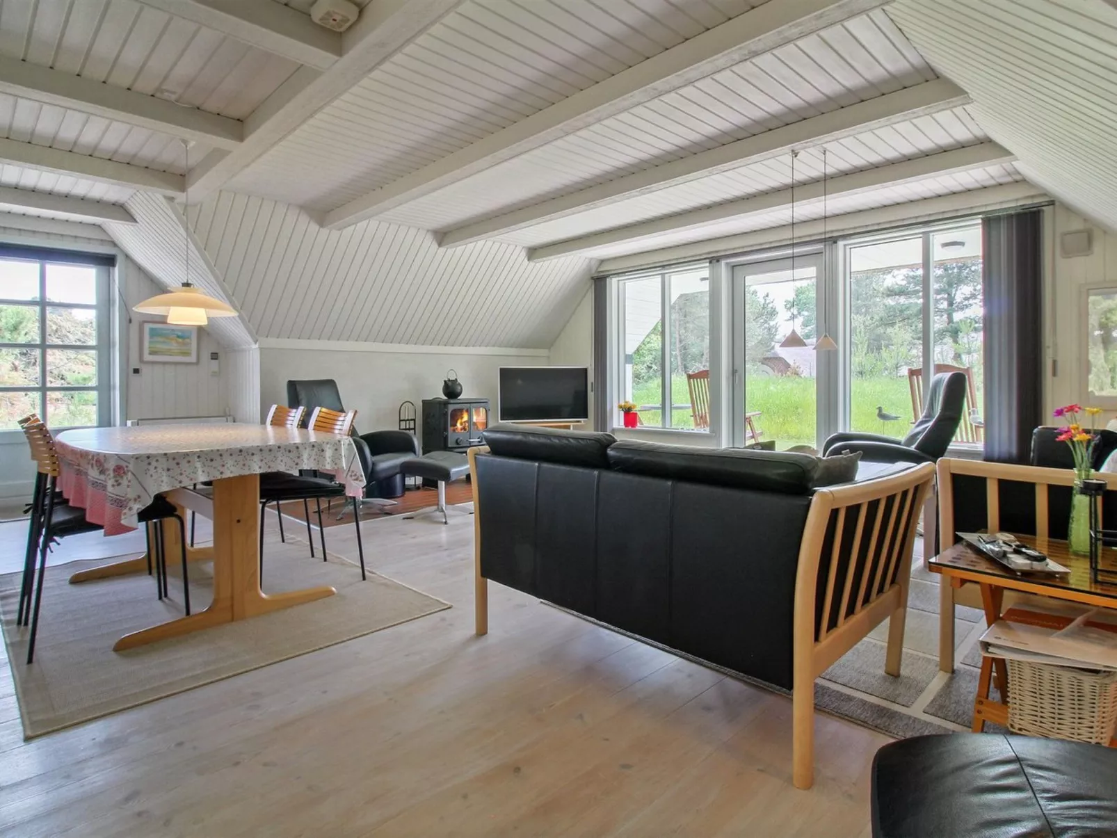 "Lilo" - 1km from the sea-Binnen