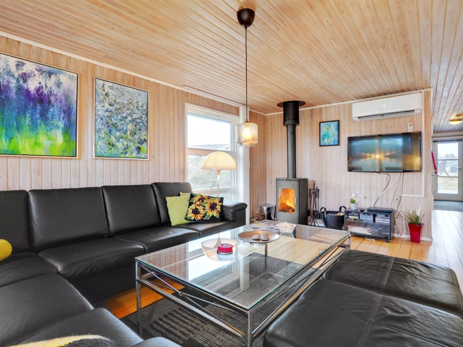 "Drifa" - 600m from the sea-Binnen