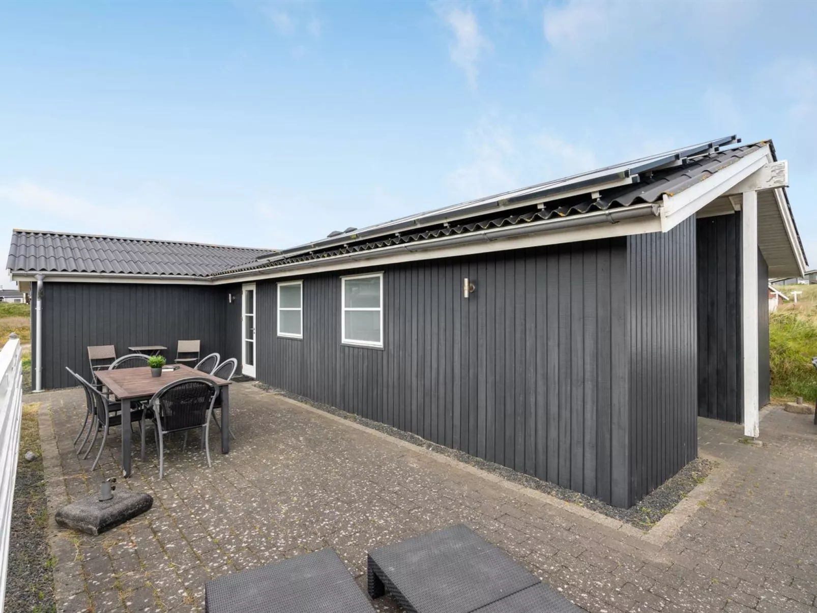 "Drifa" - 600m from the sea-Buiten