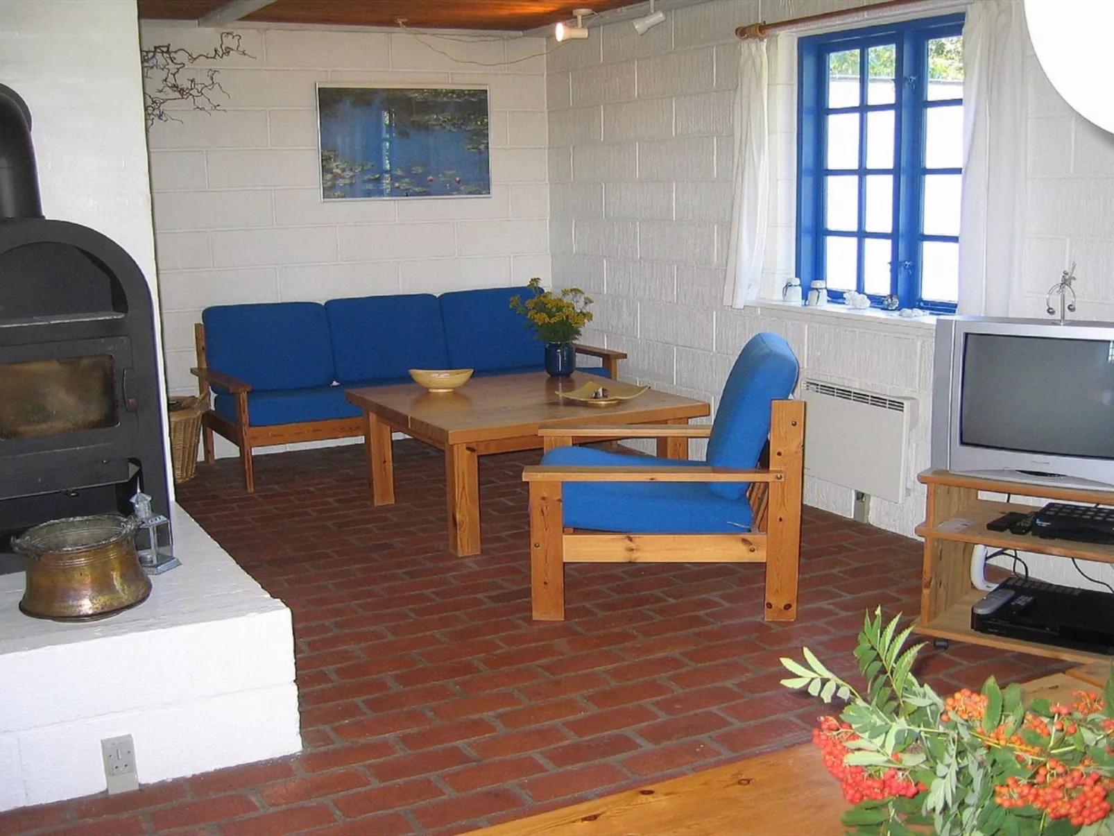 "Ema" - 5km from the sea-Binnen