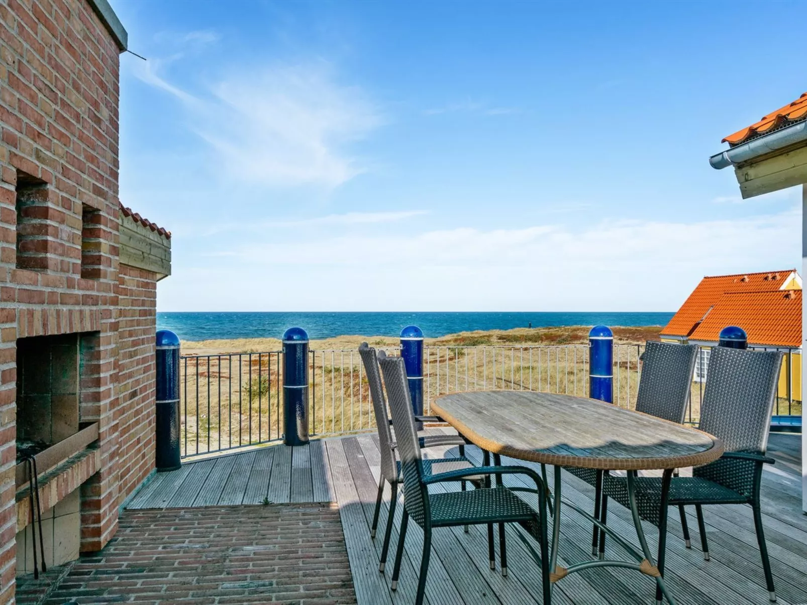 "Solvej" - 120m from the sea-Binnen
