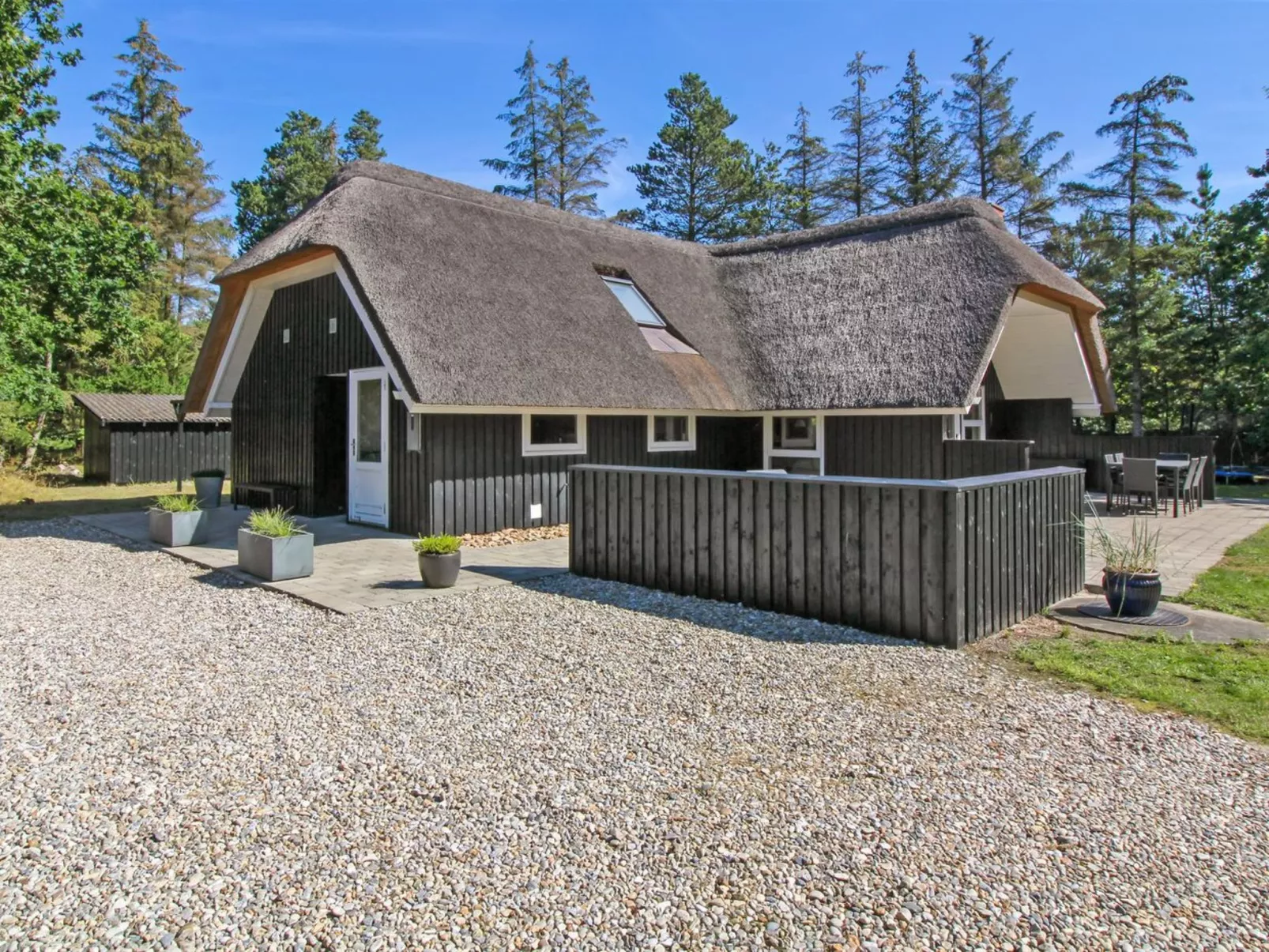 "Arttu" - 2.4km from the sea-Binnen