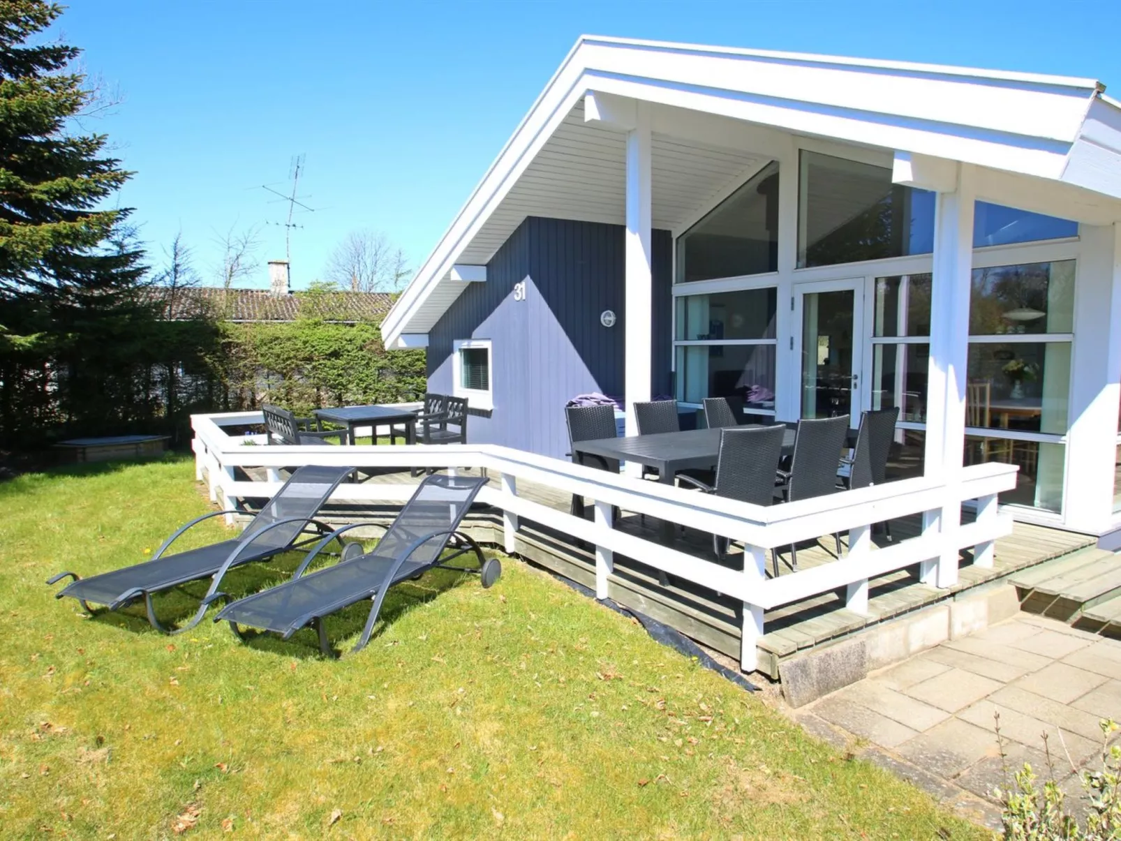"Aaran" - 300m from the sea
