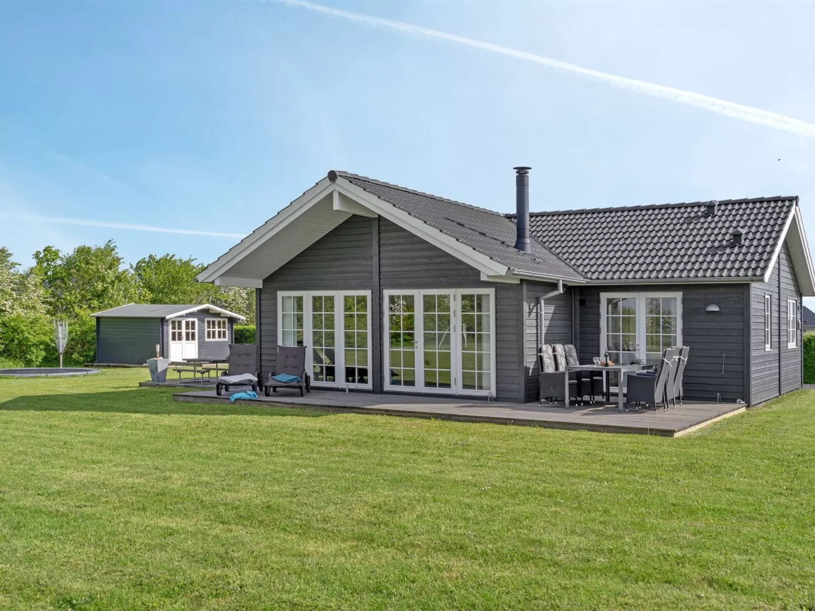 "Hathulf" - 700m from the sea