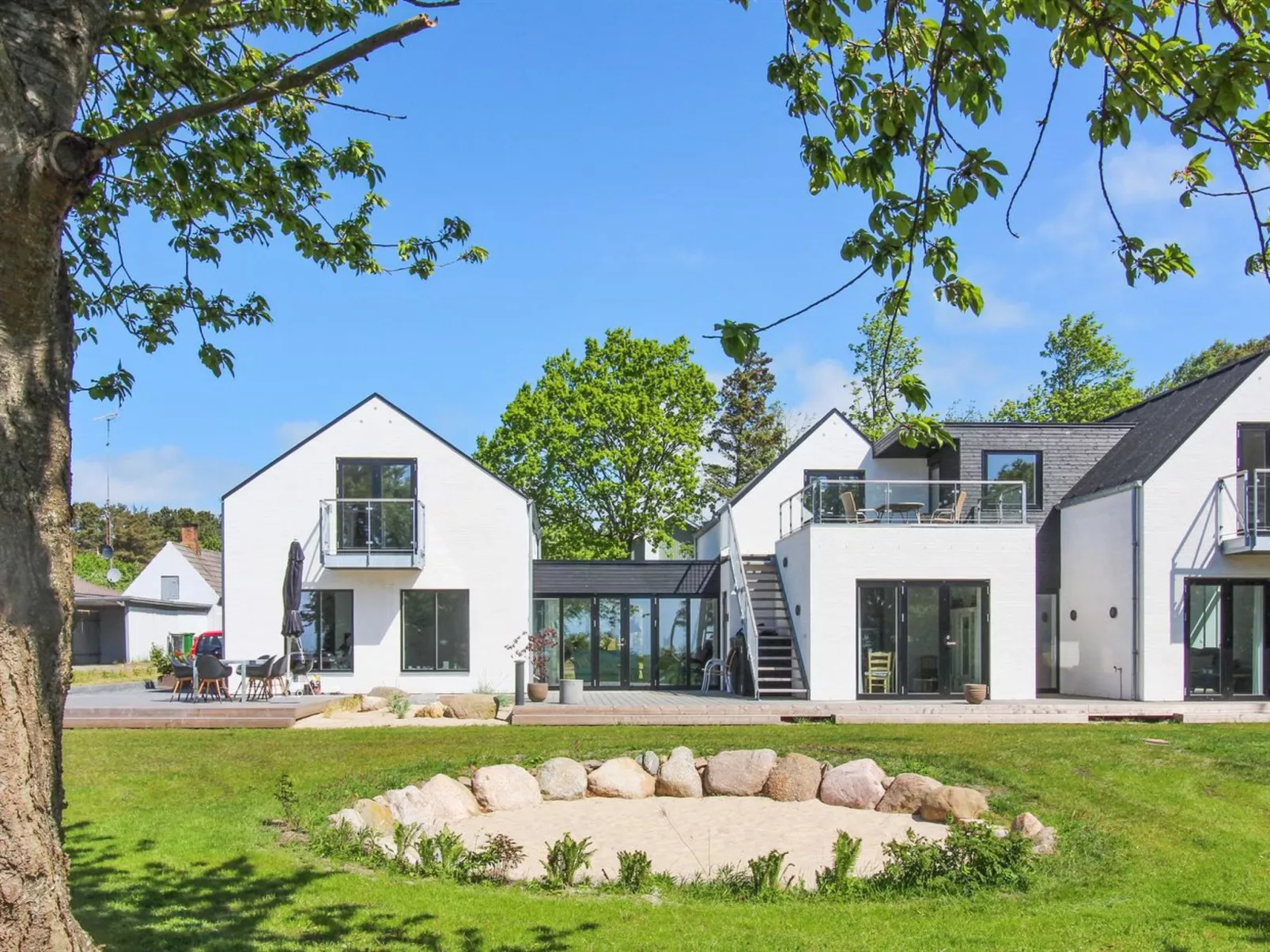 "Benna" - 120m from the sea