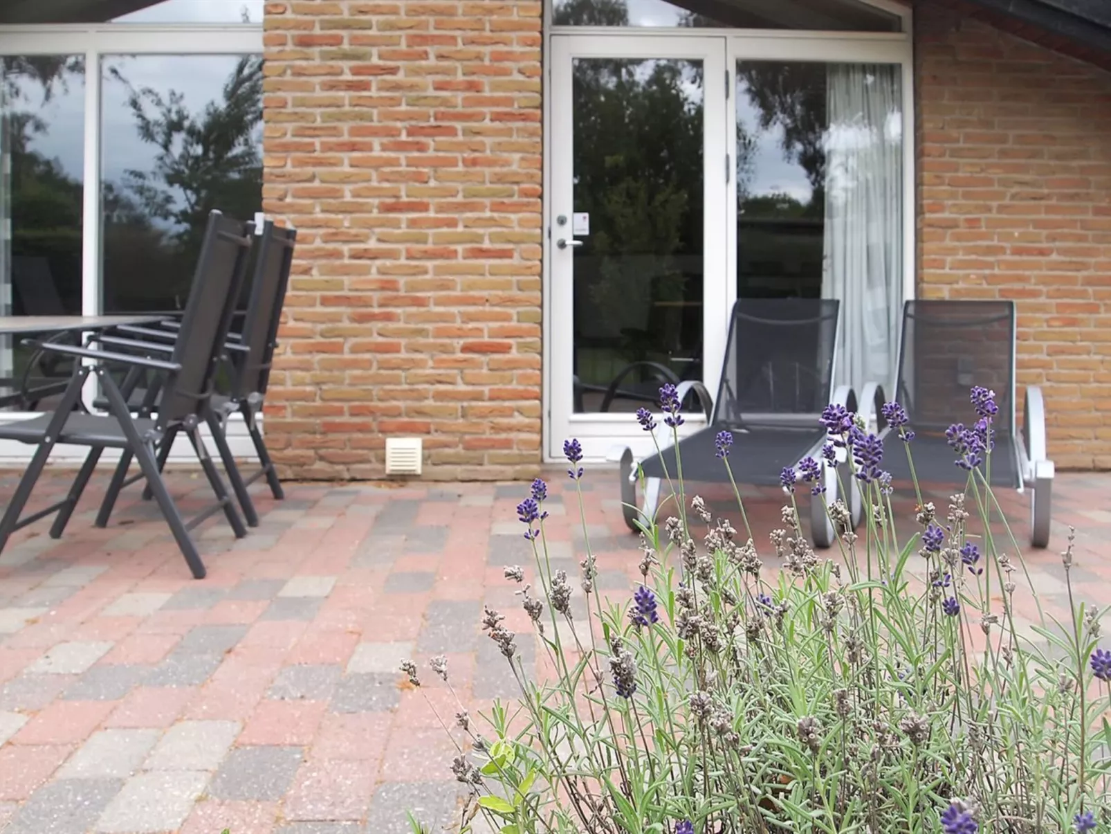 "Inola" - 500m from the sea-Buiten