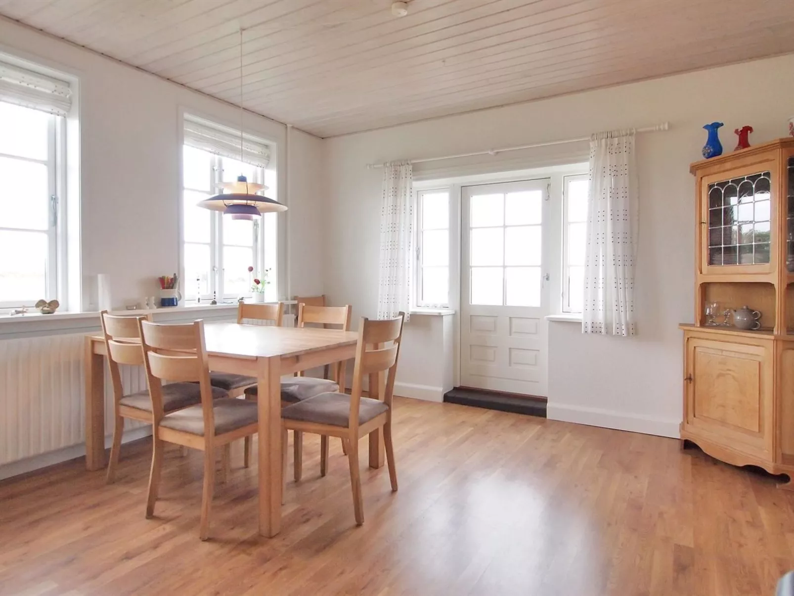 "Store" - 700m from the sea-Binnen