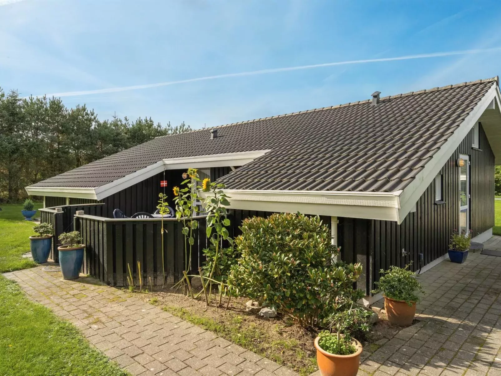 "Vilmar" - 1.2km from the sea-Buiten