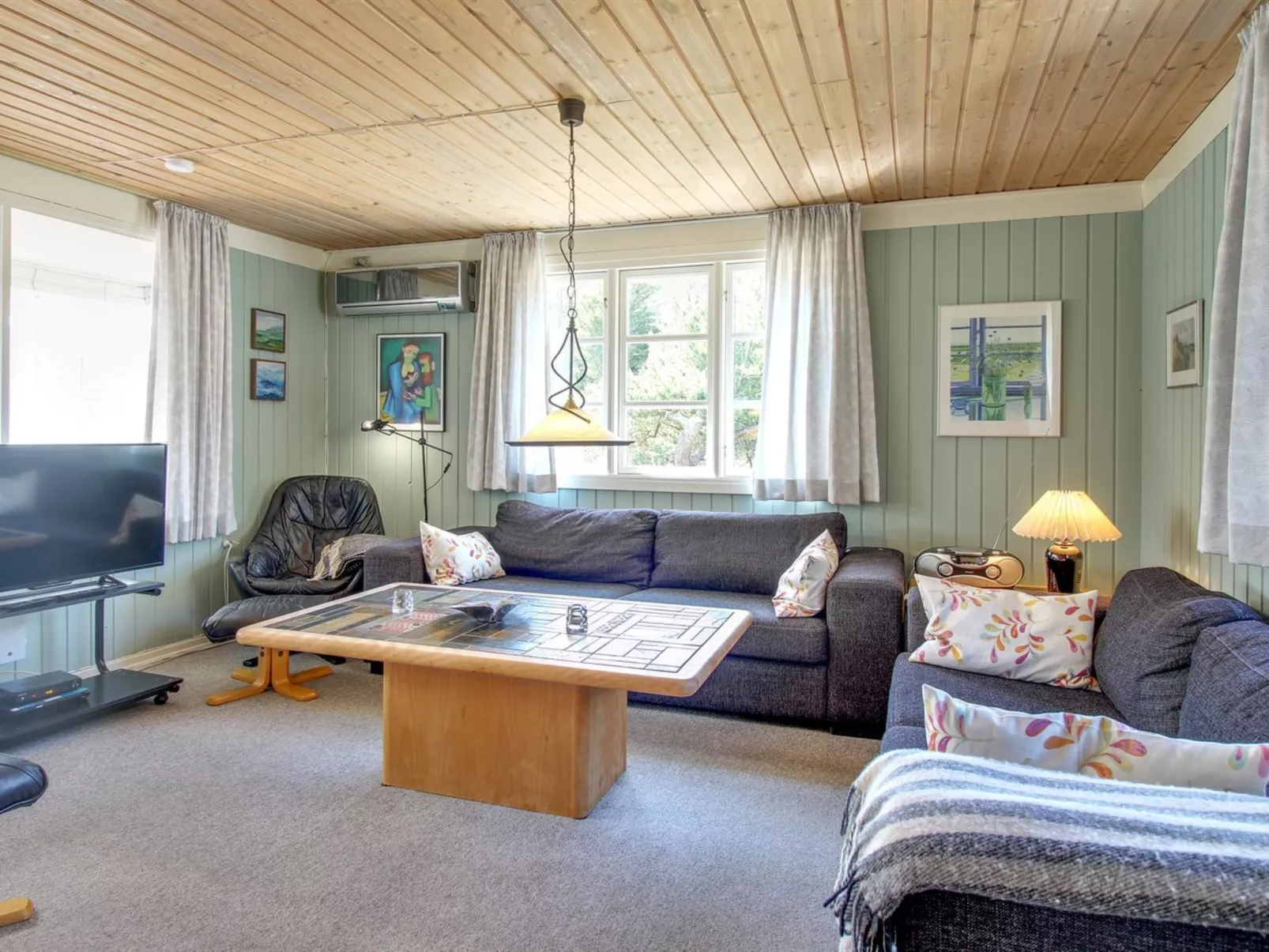 "Yardila" - 1.5km from the sea-Binnen