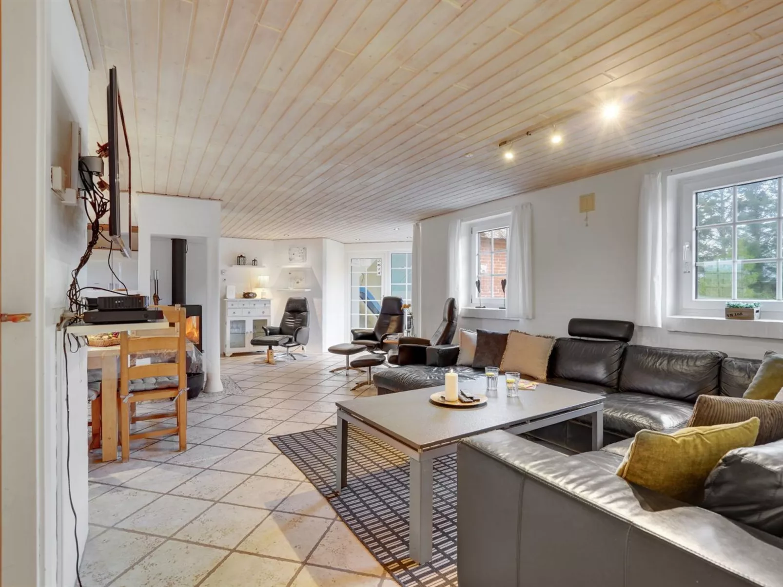 "Seppo" - 900m from the sea-Binnen