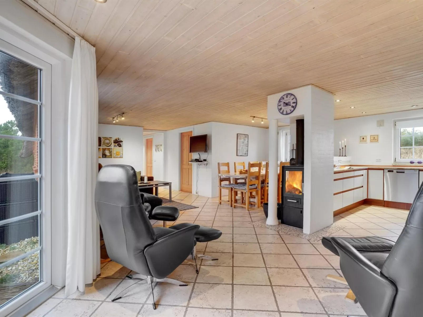 "Seppo" - 900m from the sea-Binnen