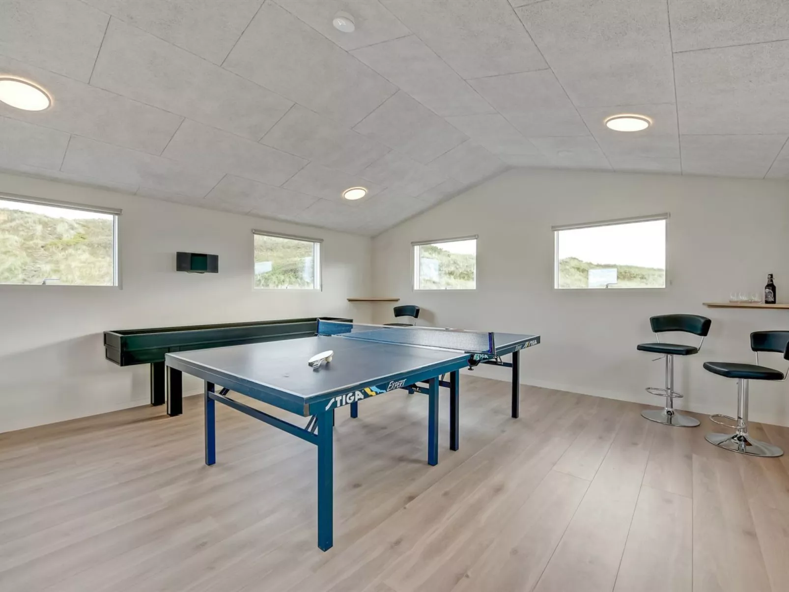 "Birger" - 300m from the sea-Binnen