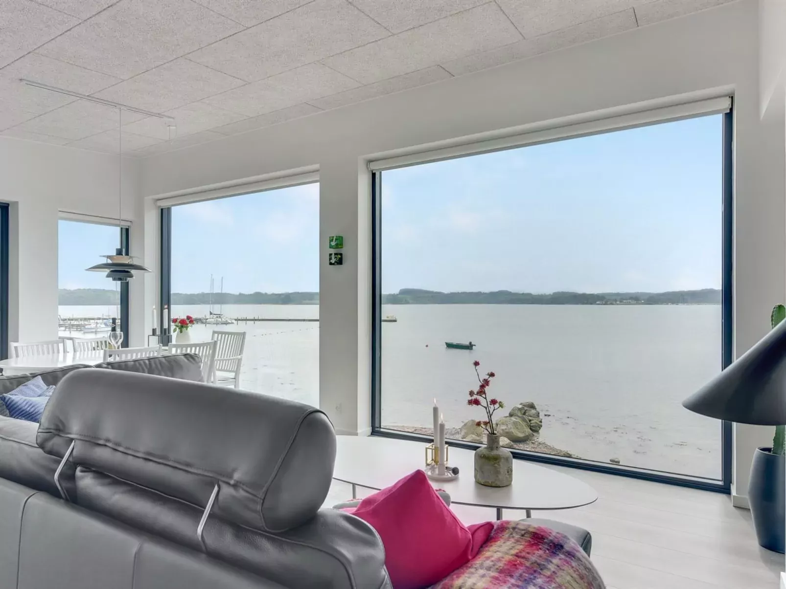 "Florinda" - 10m from the sea