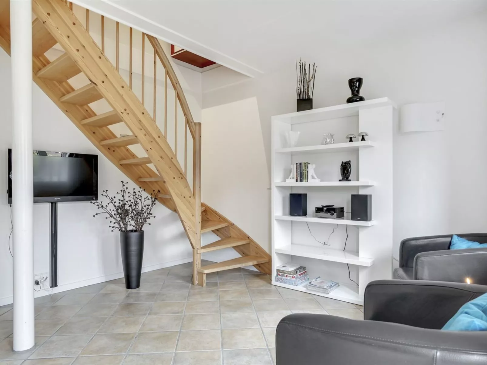 "Alpa" - 800m from the sea-Binnen