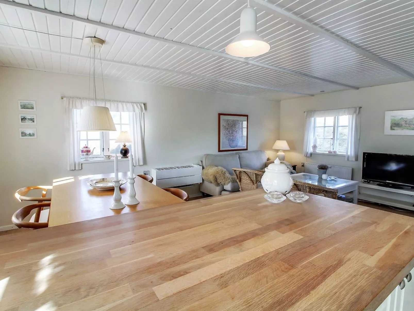"Iivari" - 1.5km from the sea-Binnen