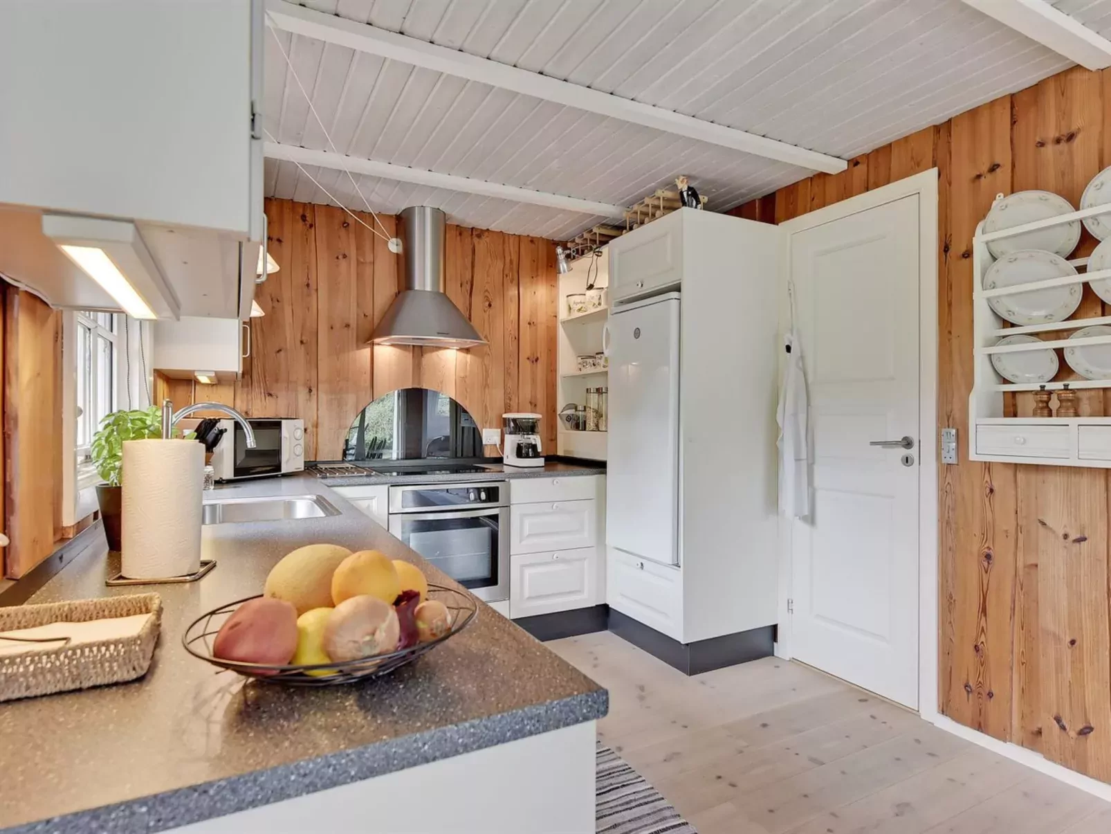 "Dines" - 1km from the sea-Binnen