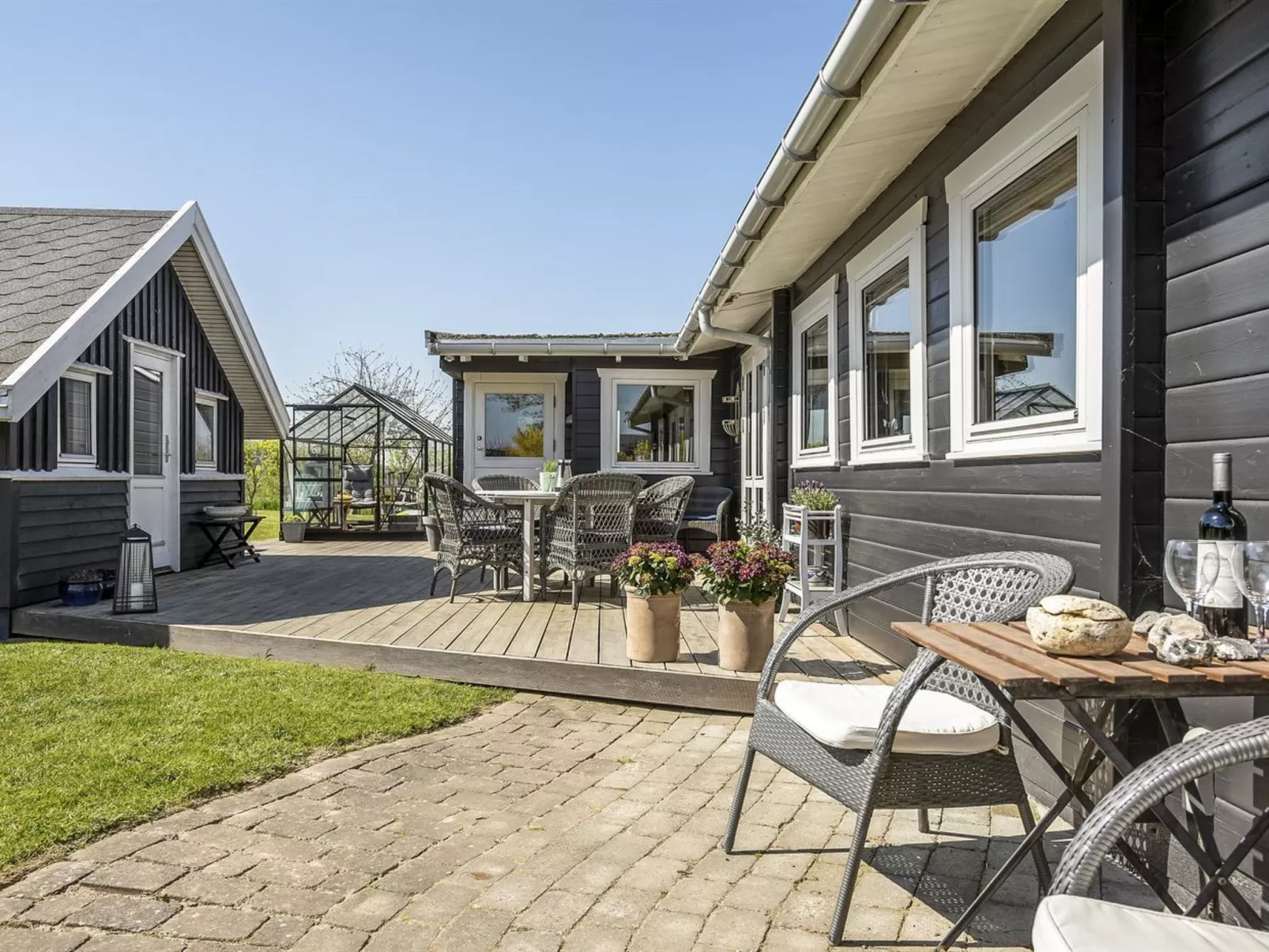 "Ylvie" - 150m from the sea-Buiten