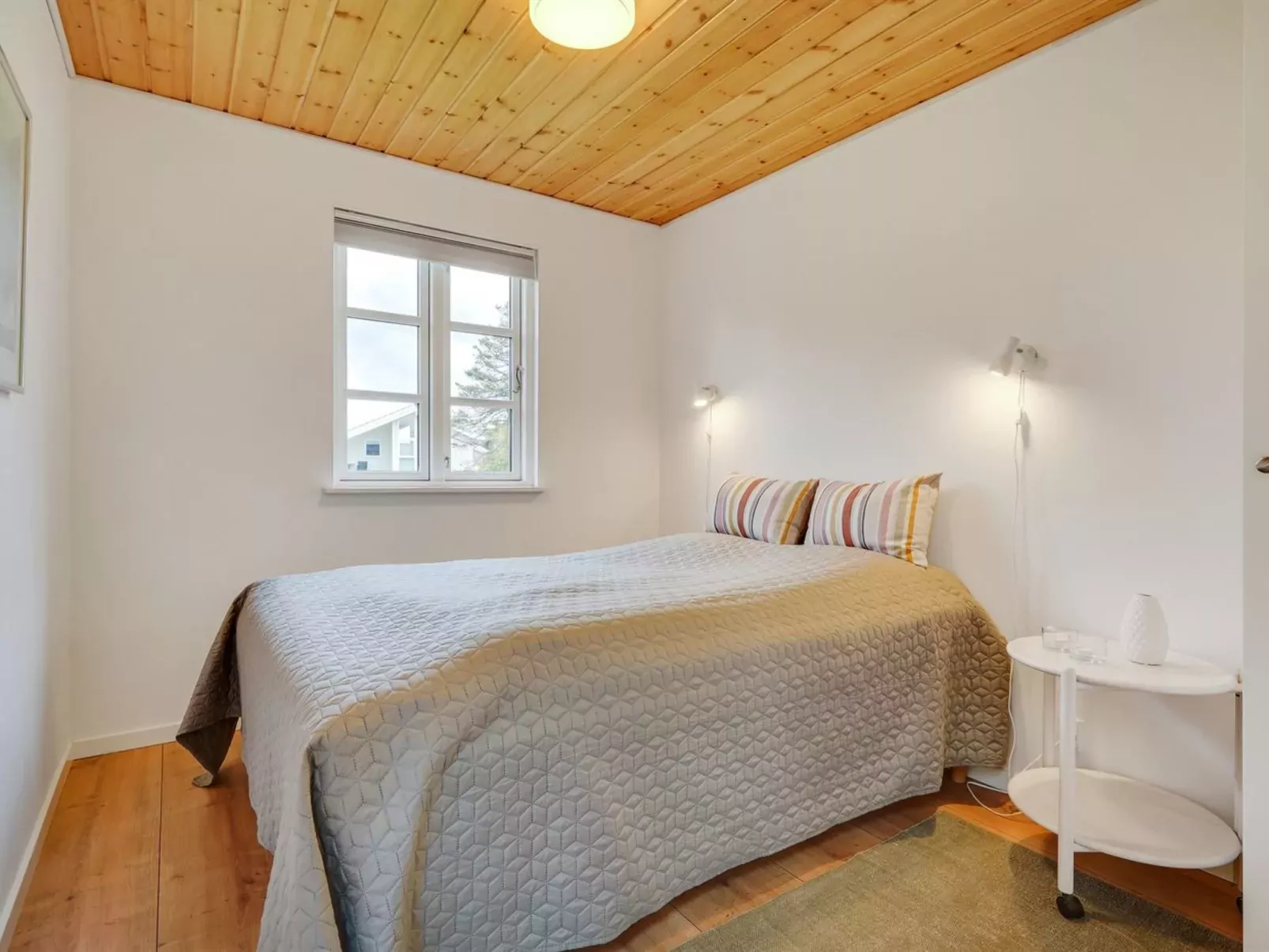 "Sölvy" - 300m from the sea-Binnen