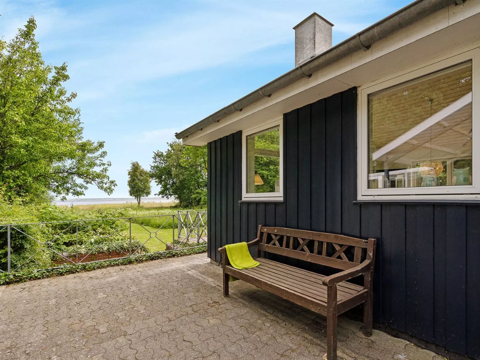 "Ødger" - 150m to the inlet-Buiten