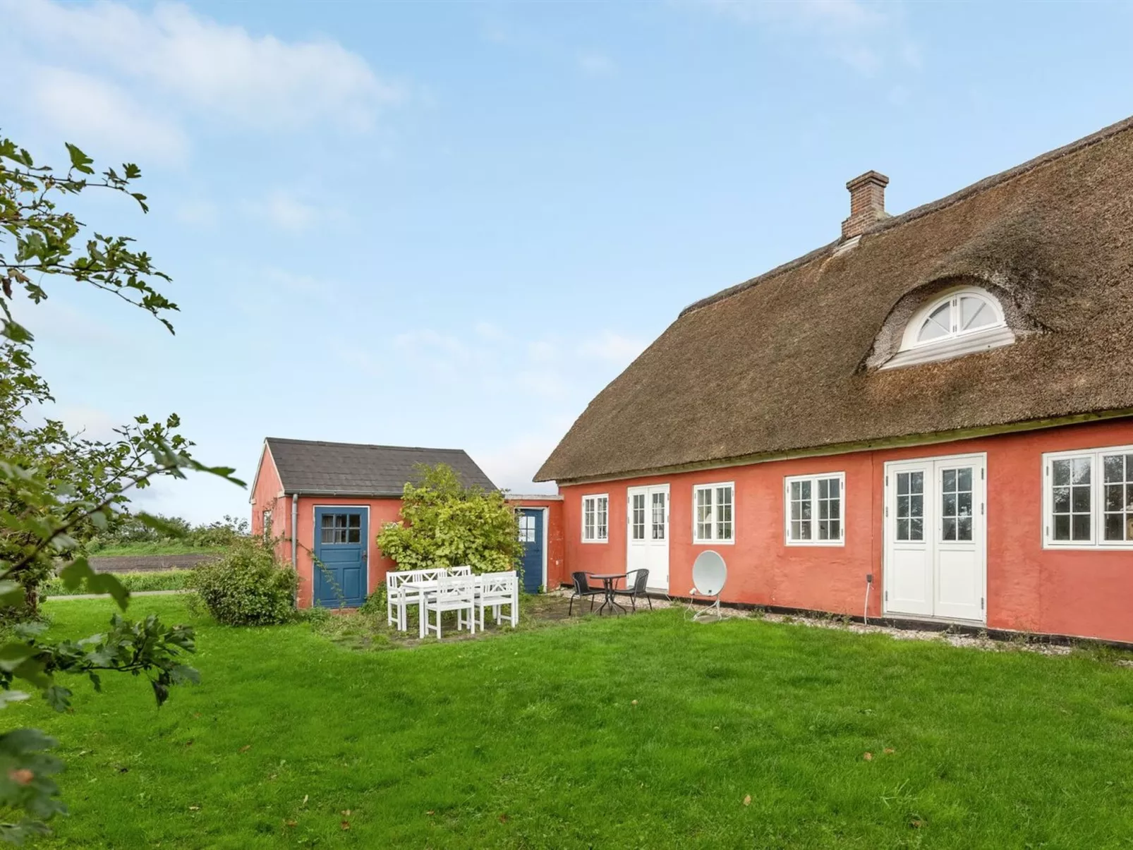 "Kielo" - 10km from the sea-Binnen