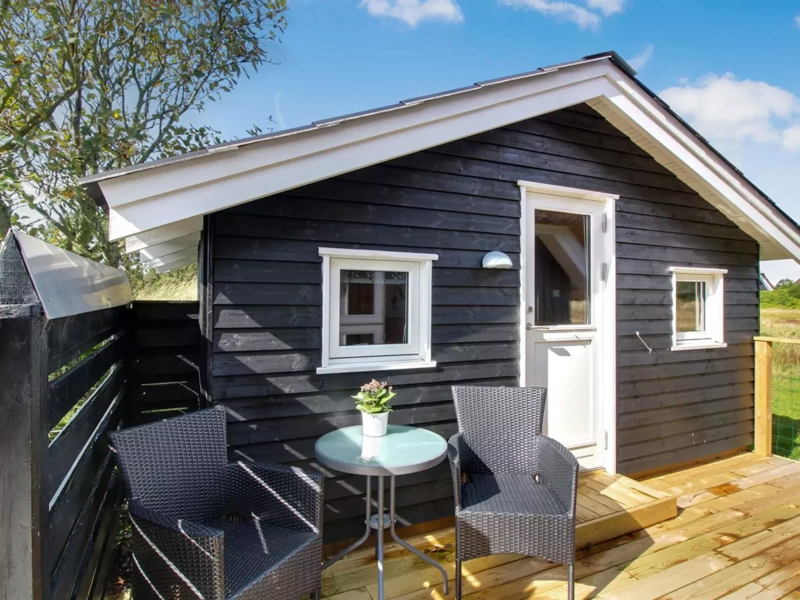 "Annli" - 1.5km from the sea-Binnen