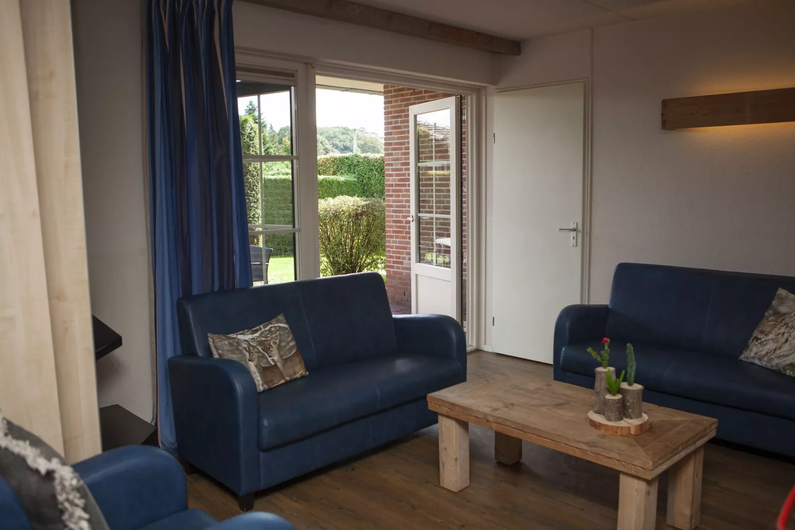 Recreatiepark de Boshoek 14-Woonkamer